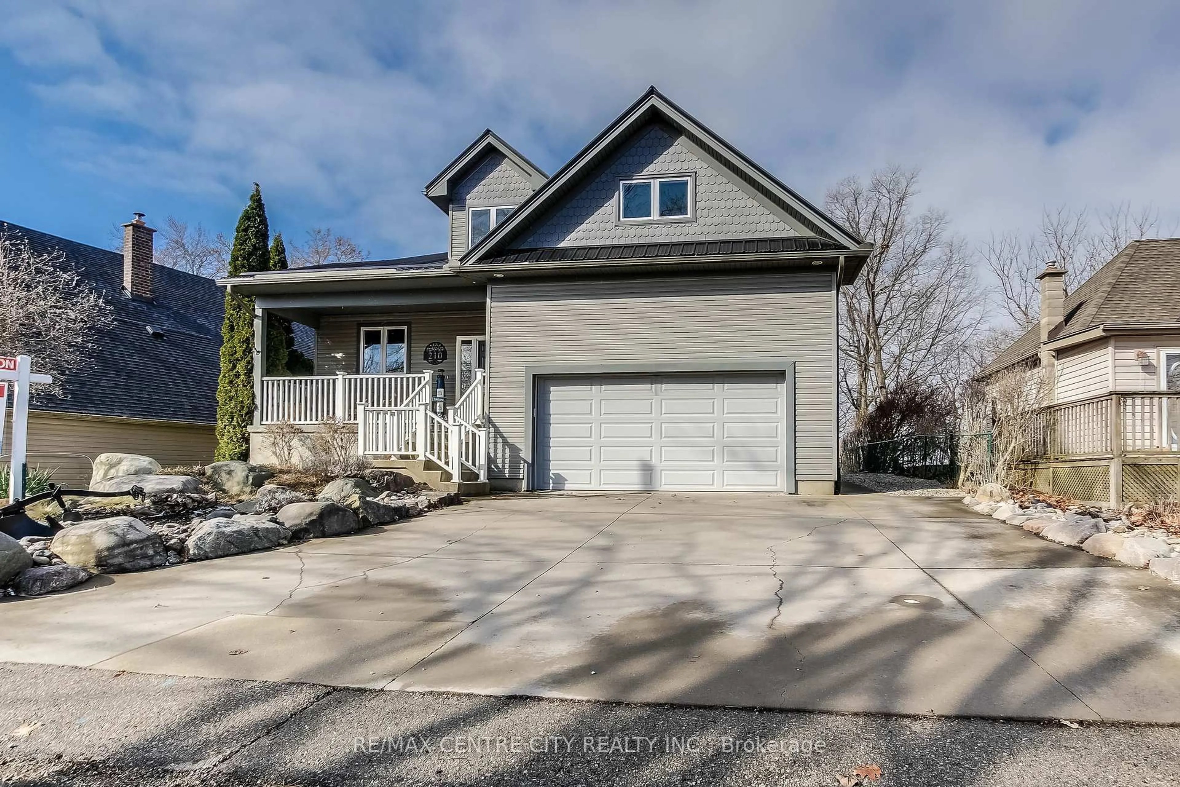 Unknown for 210 CORNELL Dr, Central Elgin Ontario N5L 1A5