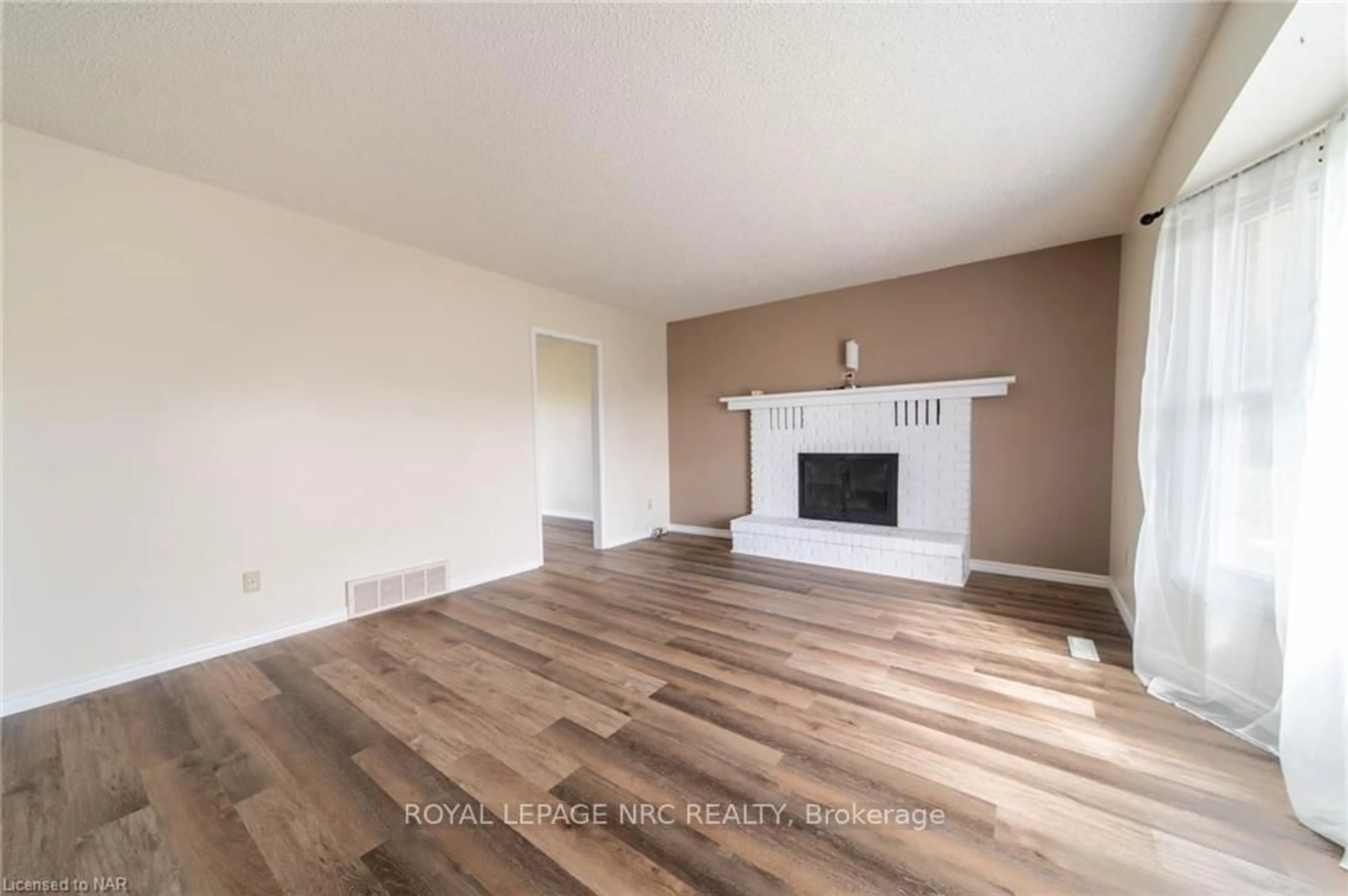 A pic of a room for 10755 BECK Rd, Niagara Falls Ontario L2E 6S6