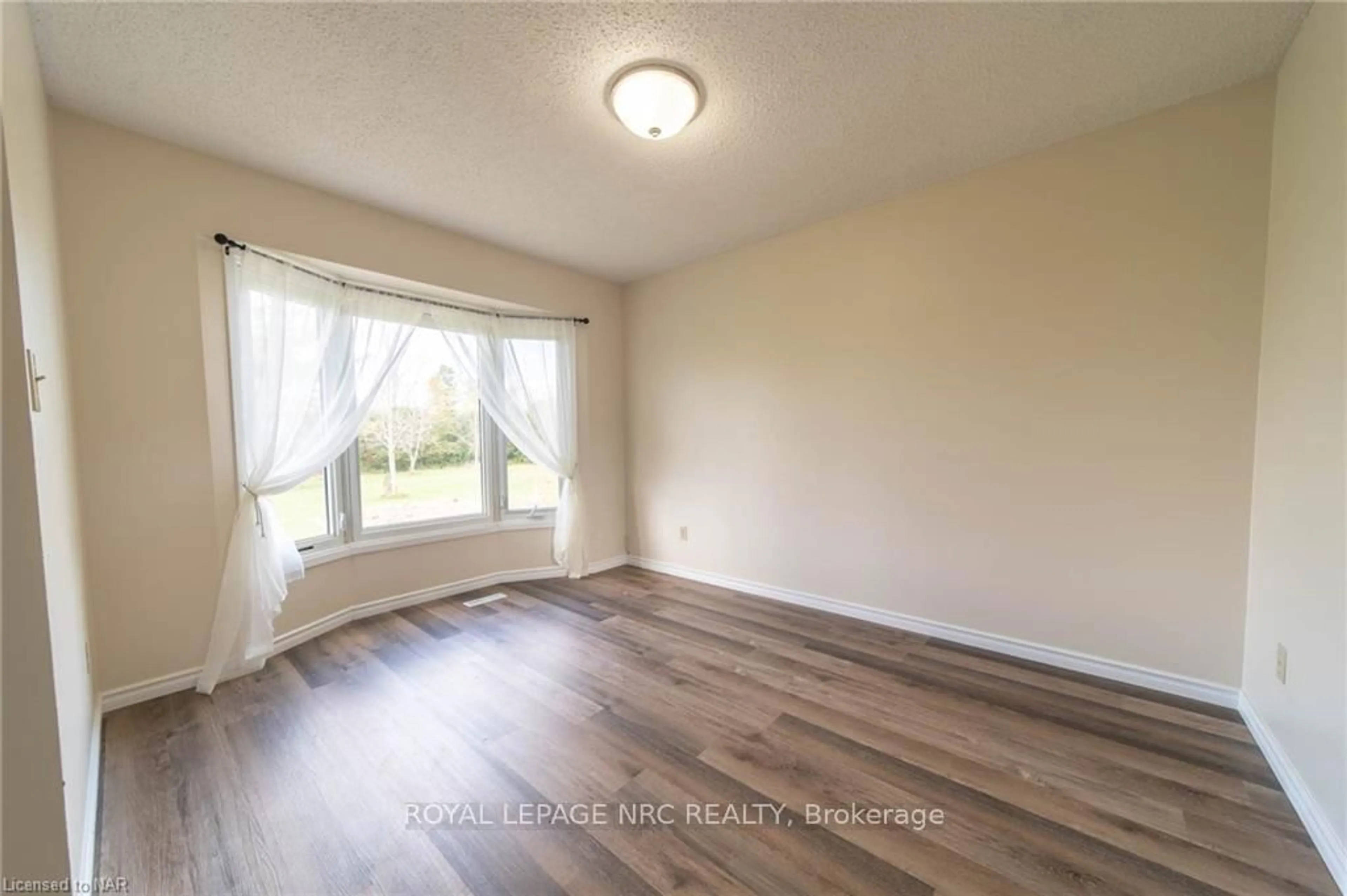 A pic of a room for 10755 BECK Rd, Niagara Falls Ontario L2E 6S6