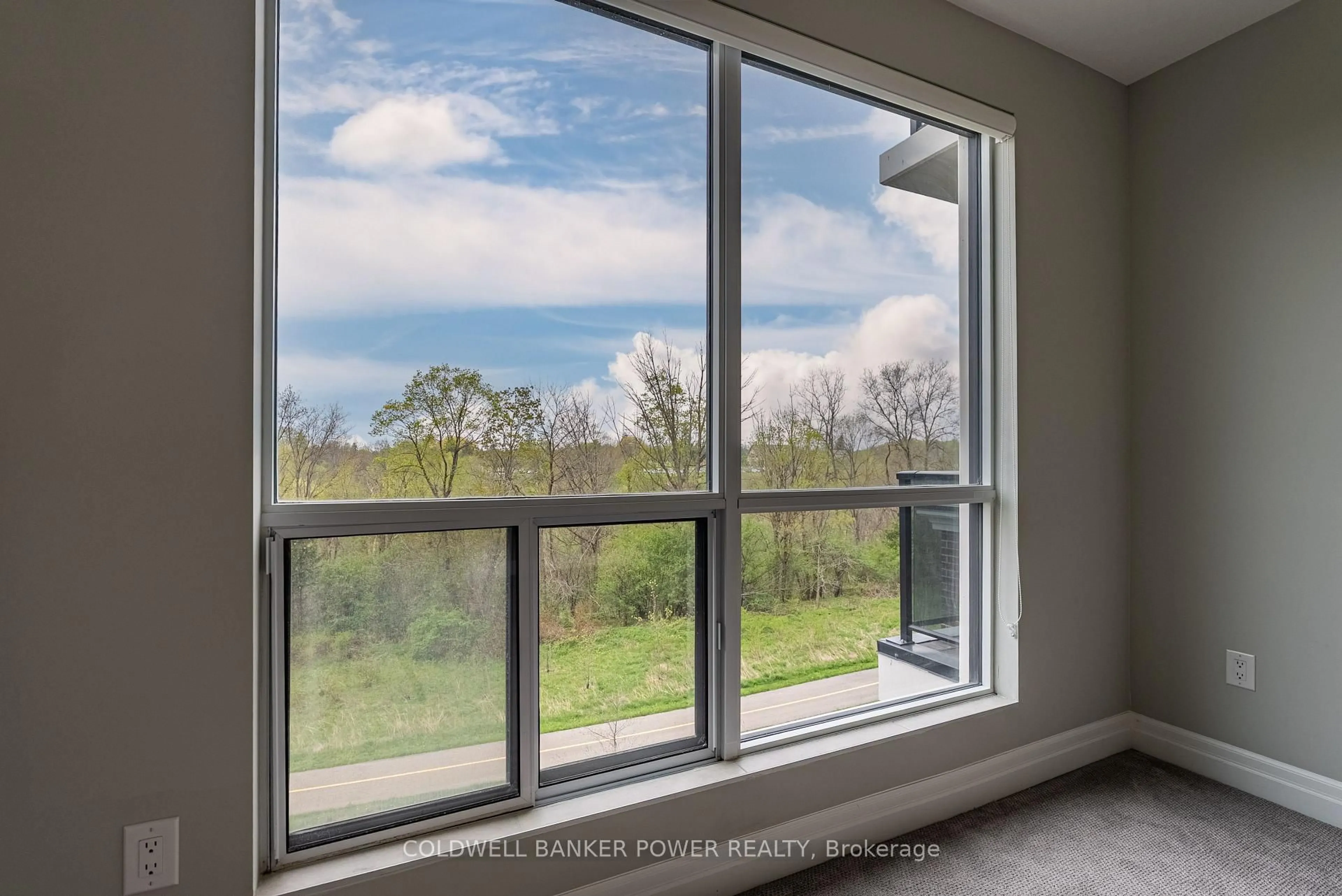A pic of a room for 460 Callaway Rd #313, London North Ontario N6G 0Z2