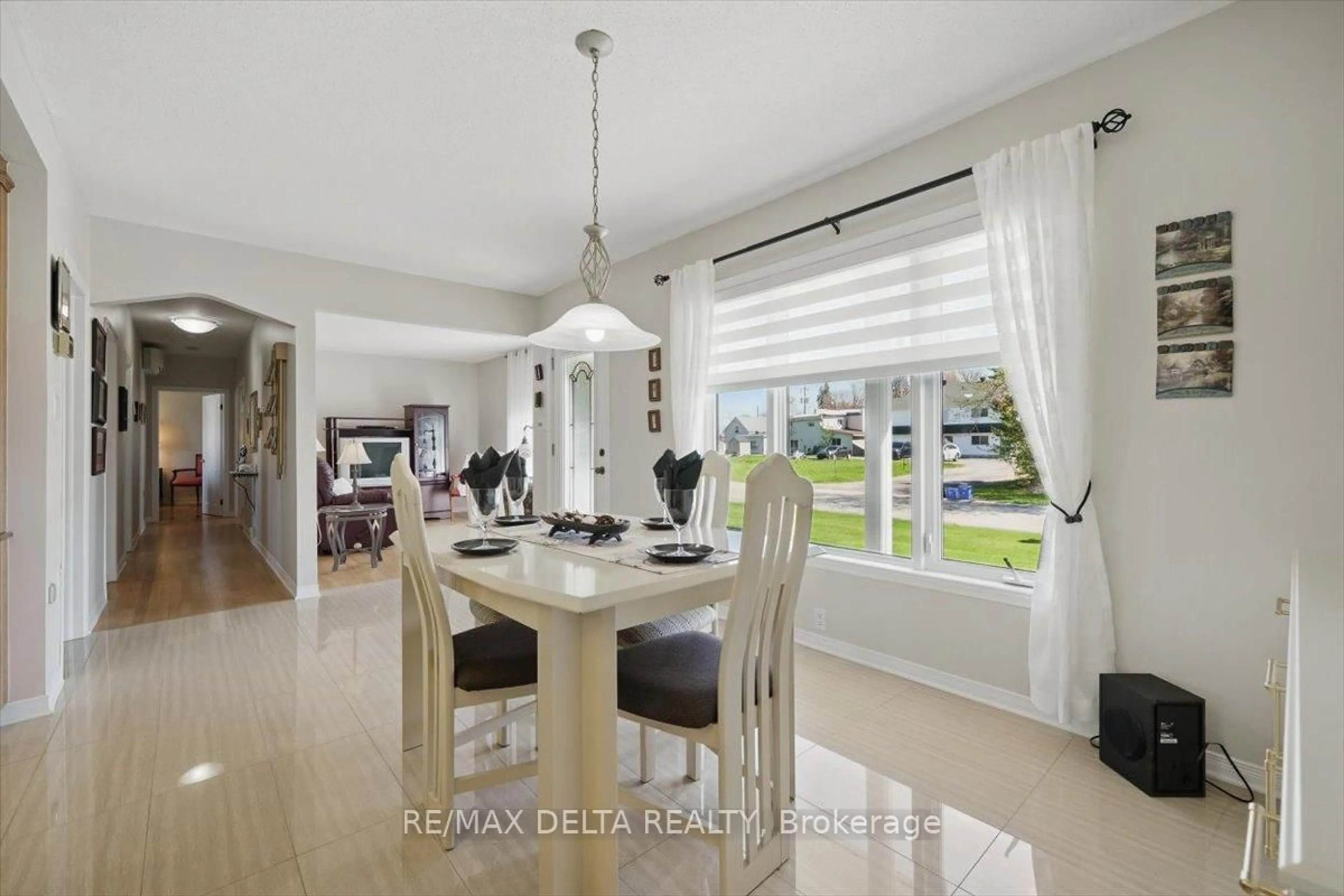 Dining room, ceramic/tile floor for 3 Maisonneuve St, Clarence-Rockland Ontario K0A 1E0
