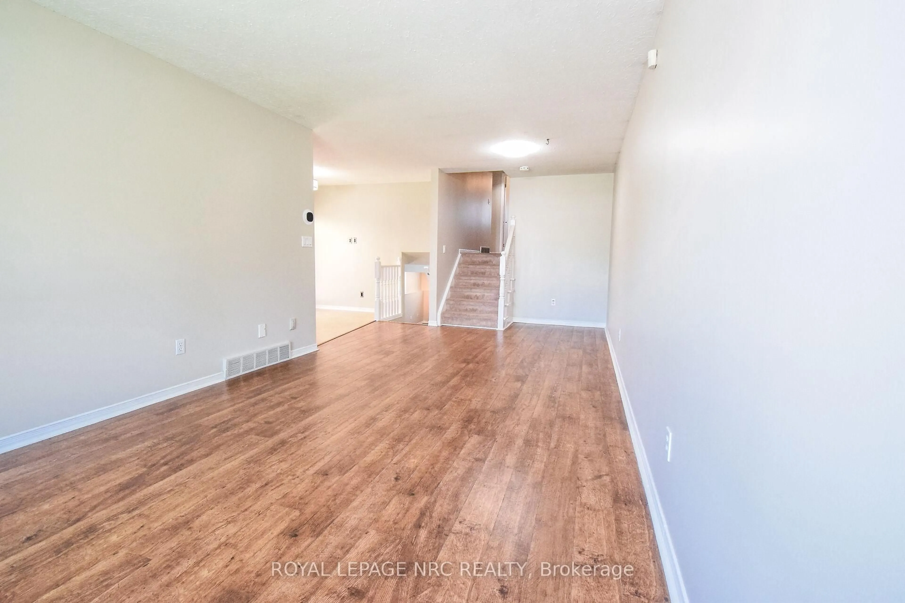 A pic of a room for 4974 WINDGATE Dr, Niagara Falls Ontario L2H 2Z7