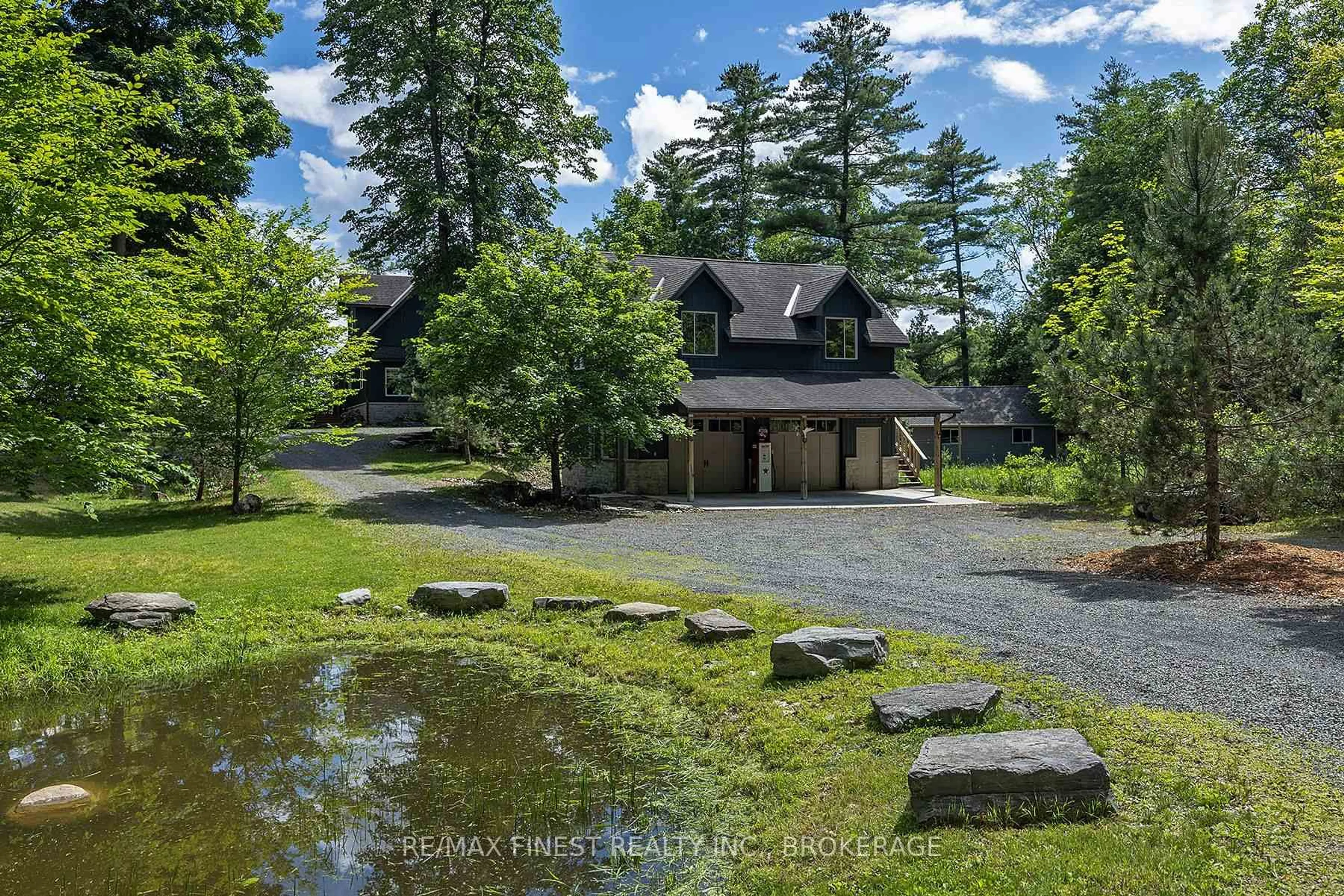 A pic from outside/outdoor area/front of a property/back of a property/a pic from drone, water/lake/river/ocean view for 441B MACCOMISH Lane, Perth Road Ontario K0H 2L0