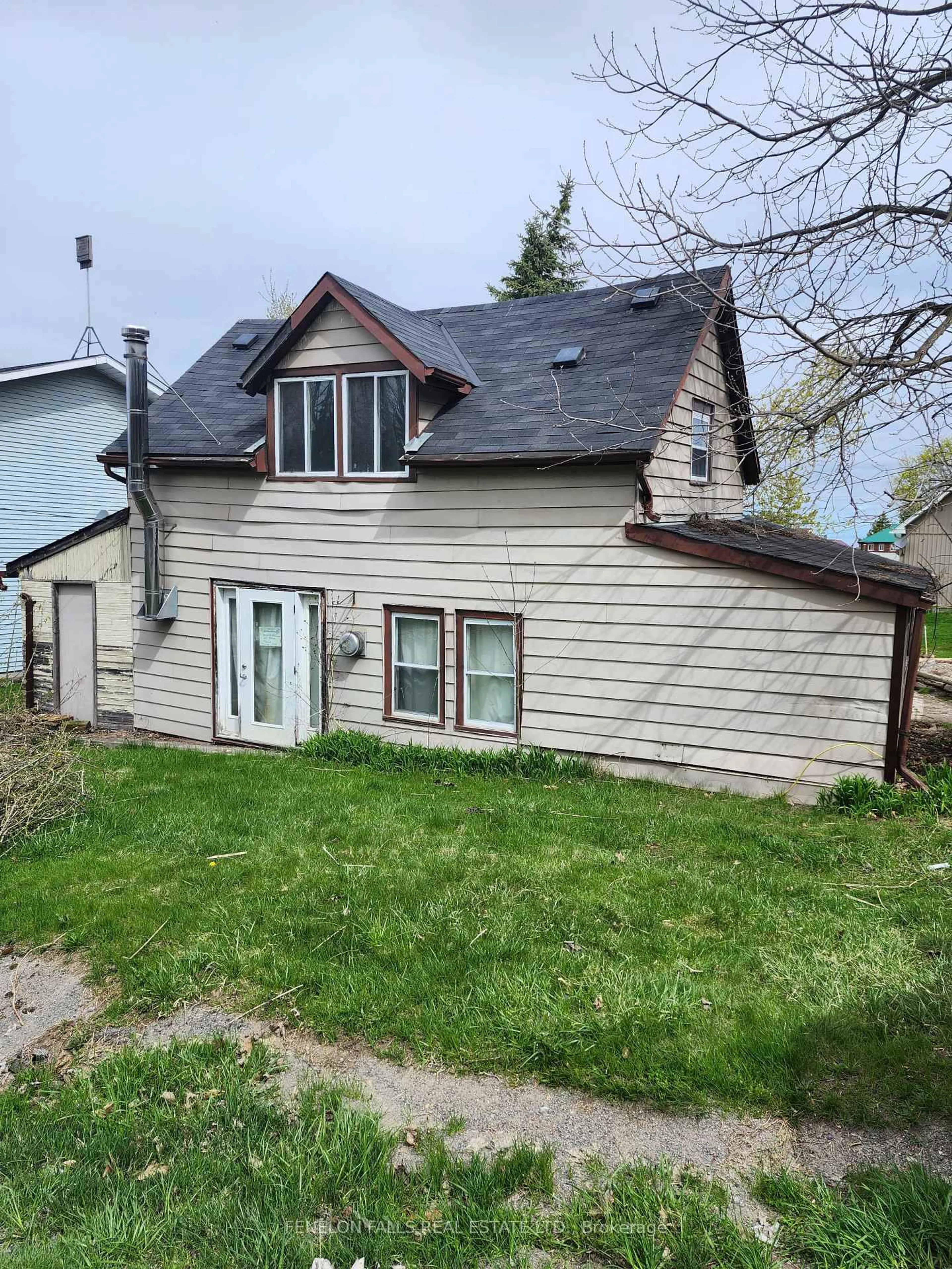 Unknown for 22 Viamede St, Kawartha Lakes Ontario K0M 1L0