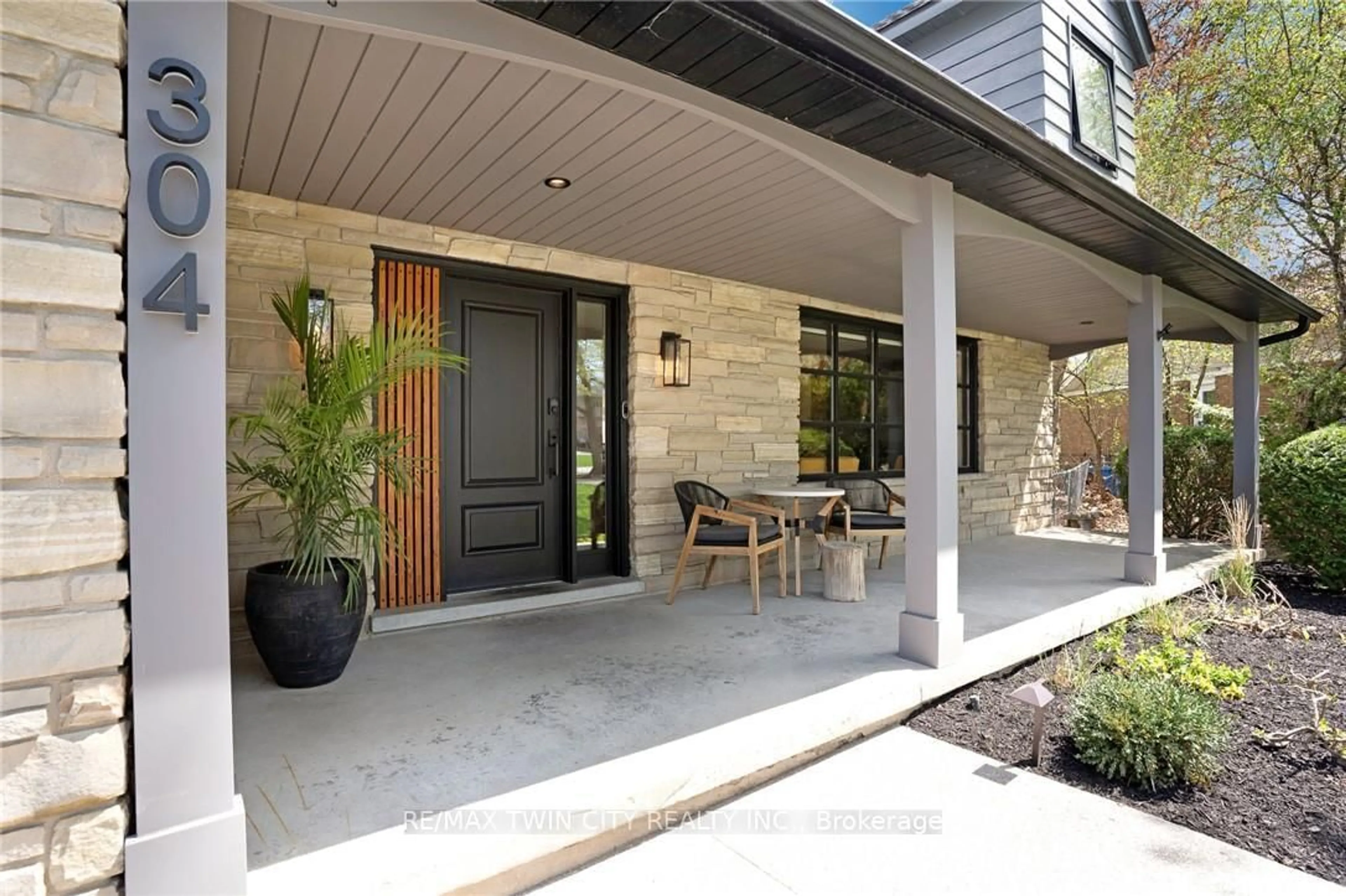 Unknown for 304 Ferndale Pl, Waterloo Ontario N2J 3X9