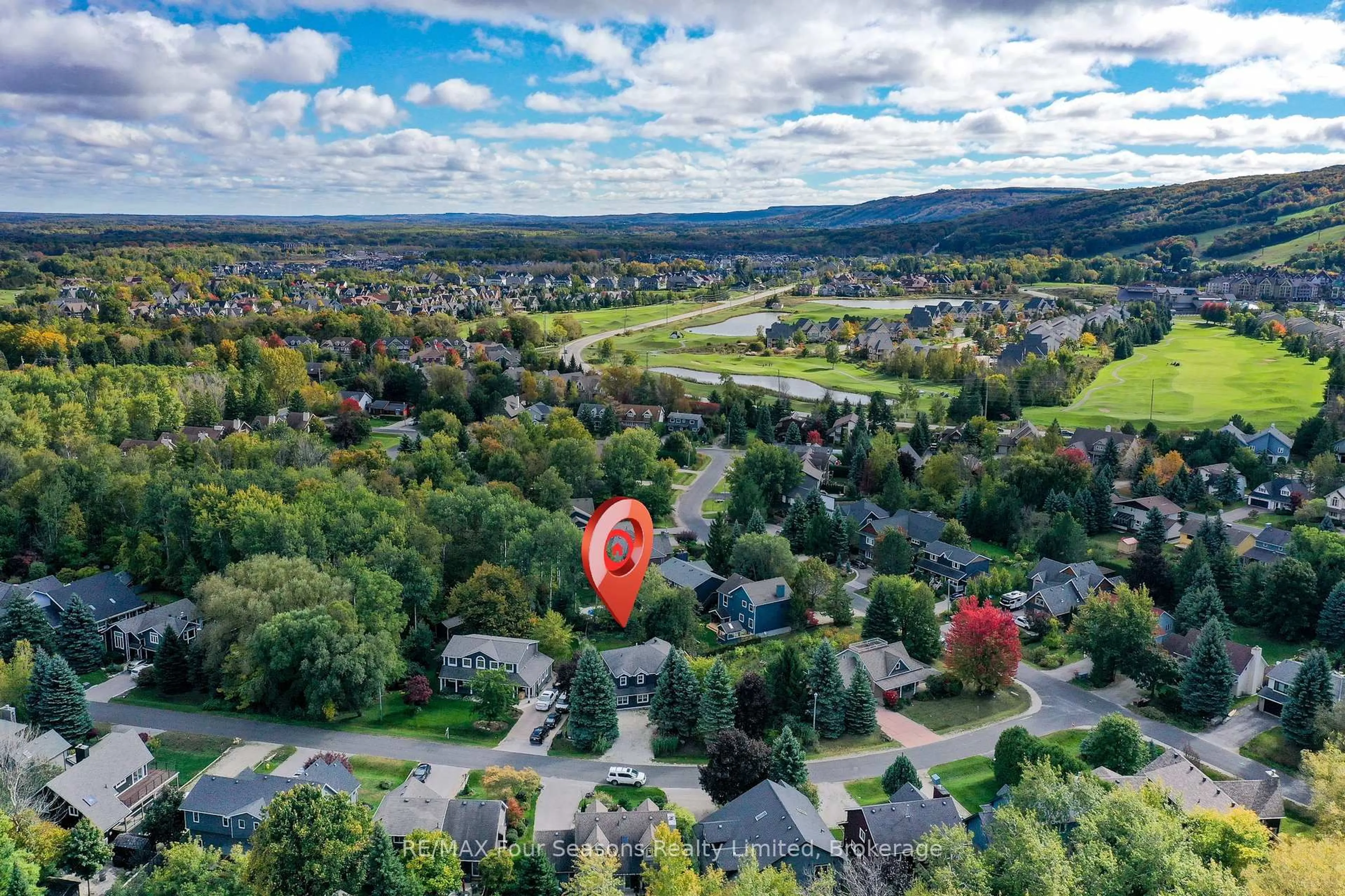 A pic from outside/outdoor area/front of a property/back of a property/a pic from drone, mountain view for 108 Liisa's Lane, Blue Mountains Ontario L9Y 0M3