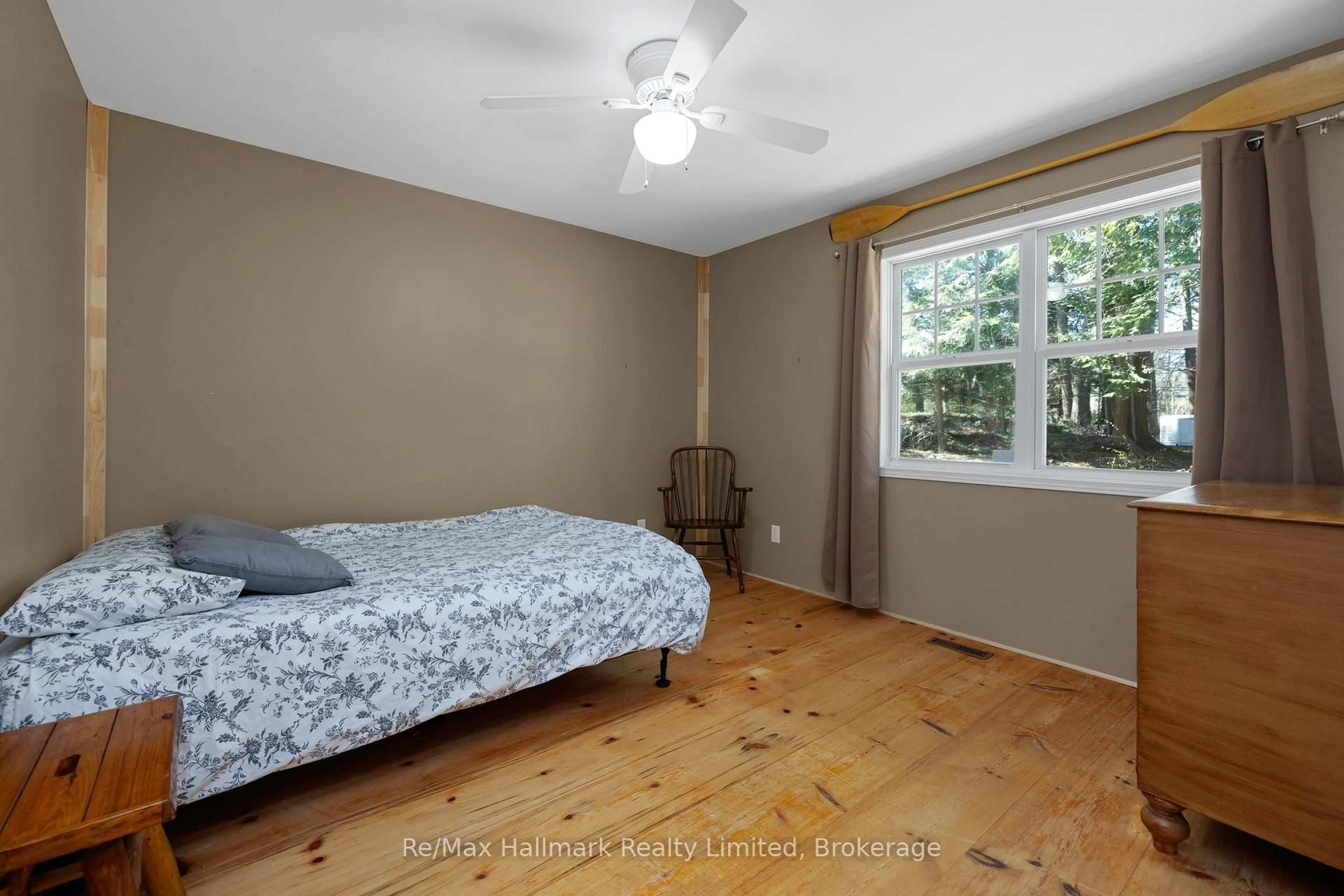 Bedroom with bed, unknown for 2982 Muskoka Rd 169 Rd, Muskoka Lakes Ontario P0C 1M0