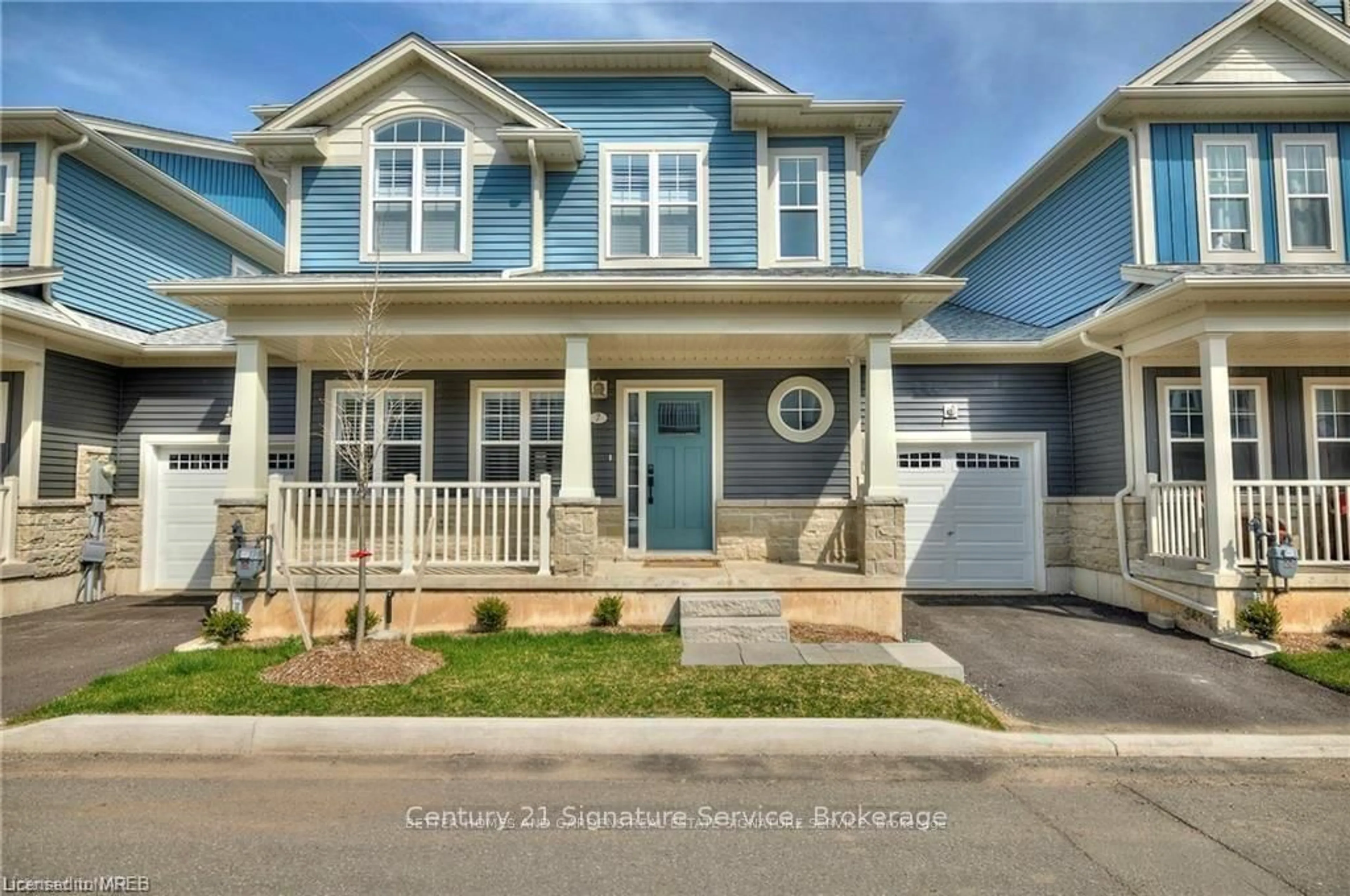 Home with vinyl exterior material, street for 7 Cyclone Way, Fort Erie Ontario L0S 1B0