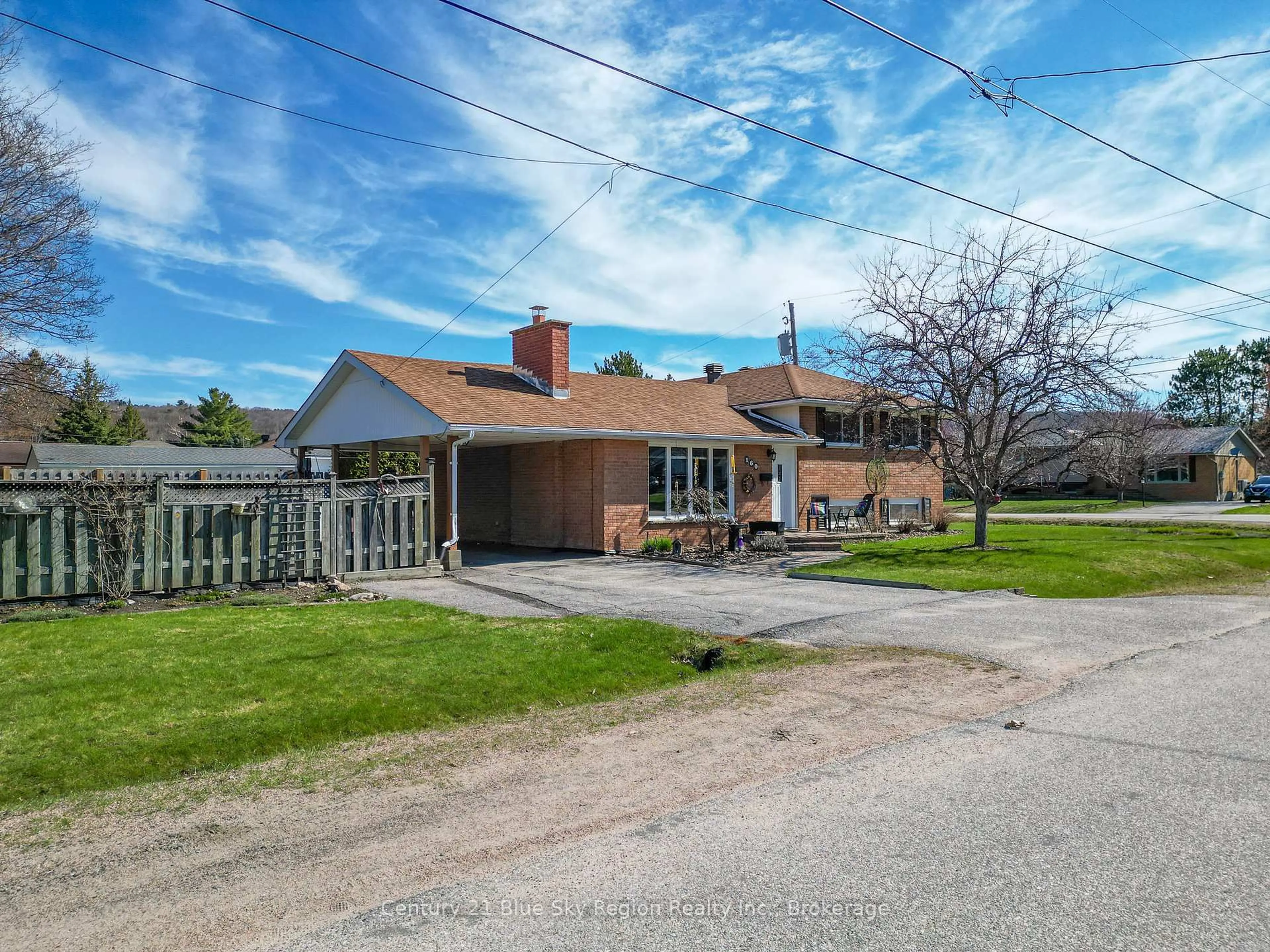 A pic from outside/outdoor area/front of a property/back of a property/a pic from drone, street for 160 Carlo Cres, North Bay Ontario P1B 8B1