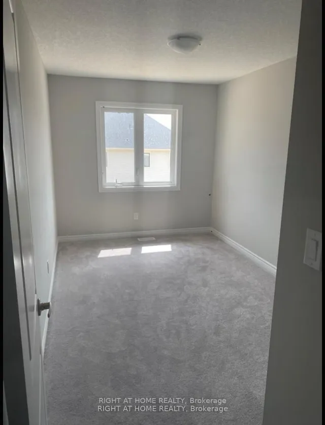 Additional image 8 of 29 Mia Dr