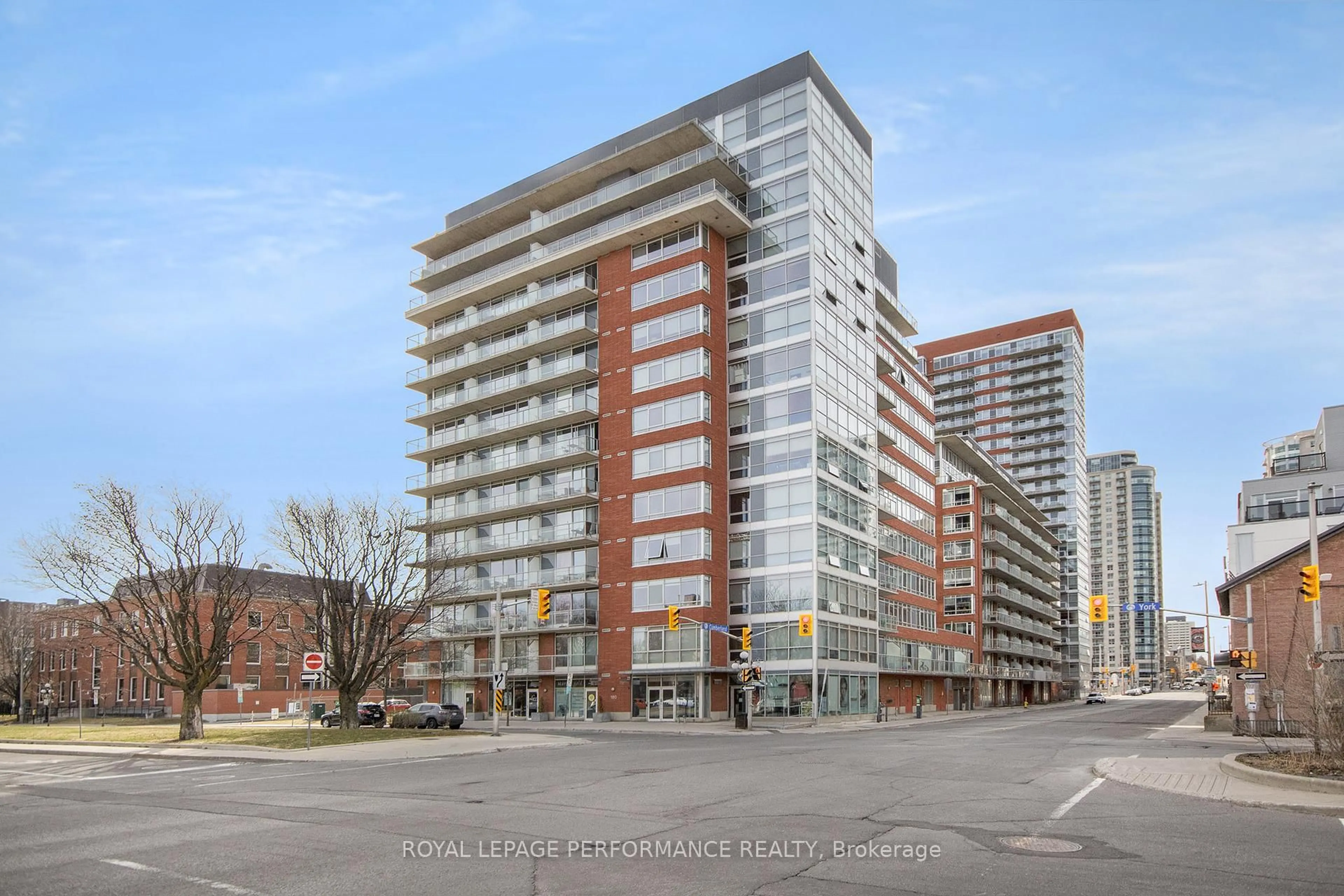 Unknown for 180 York St, Ottawa Ontario K1N 1J6