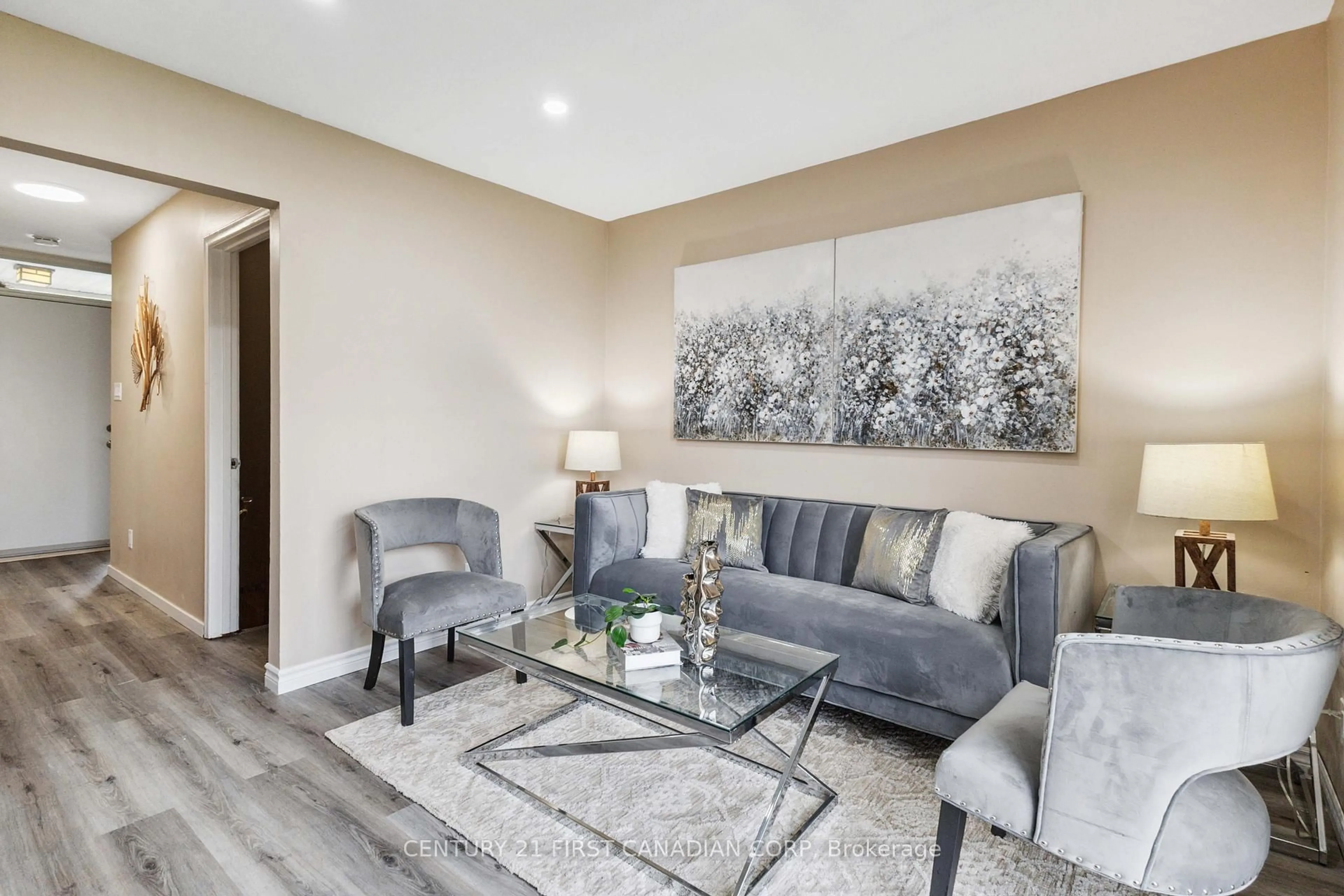 Living room with furniture, unknown for 155 Boullee St #2, London East Ontario N5Y 1T9