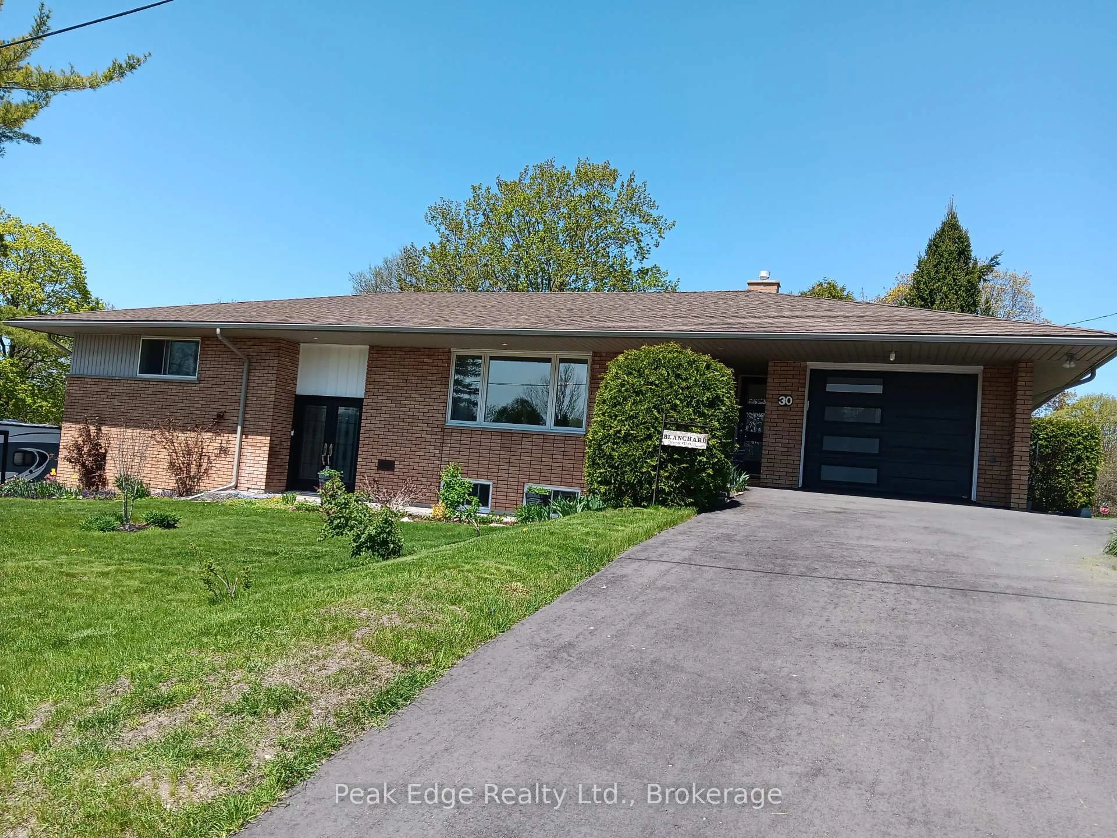 Home with brick exterior material, street for 30 7 TH St, Hanover Ontario N4N 1G2