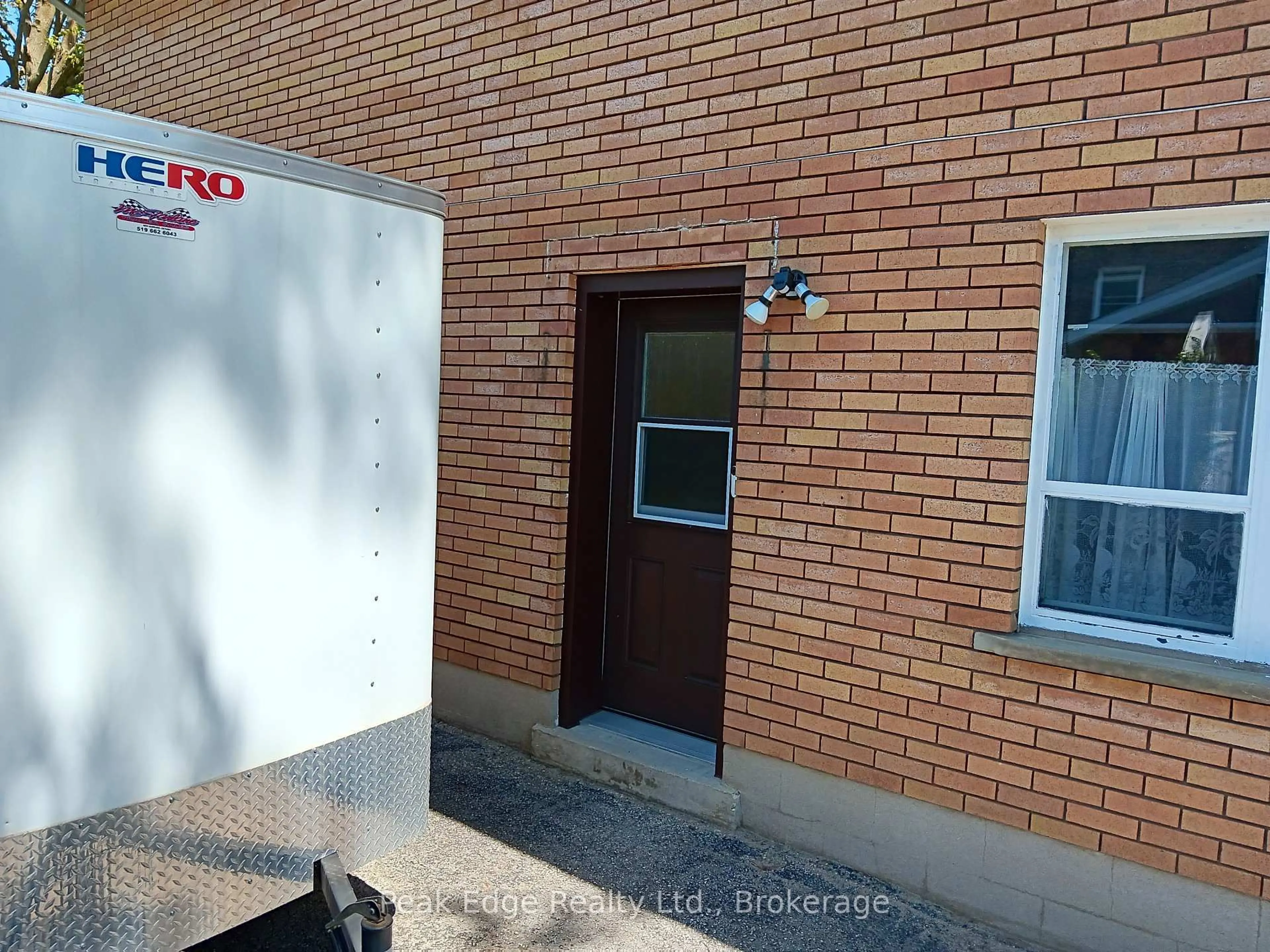 Unknown for 30 7 TH St, Hanover Ontario N4N 1G2