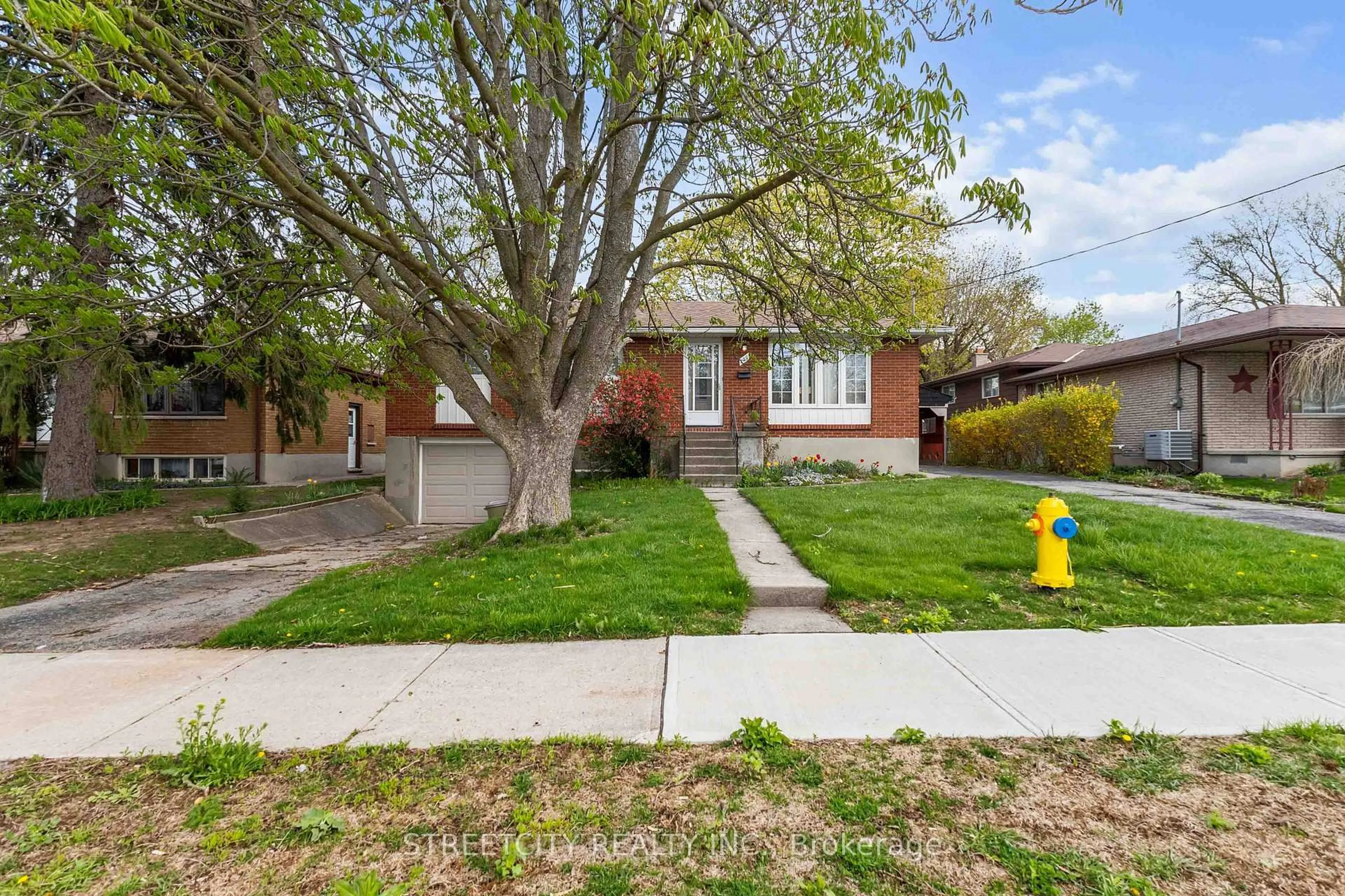 Home with brick exterior material, street for 120 Lyman St, London East Ontario N5Y 1M8