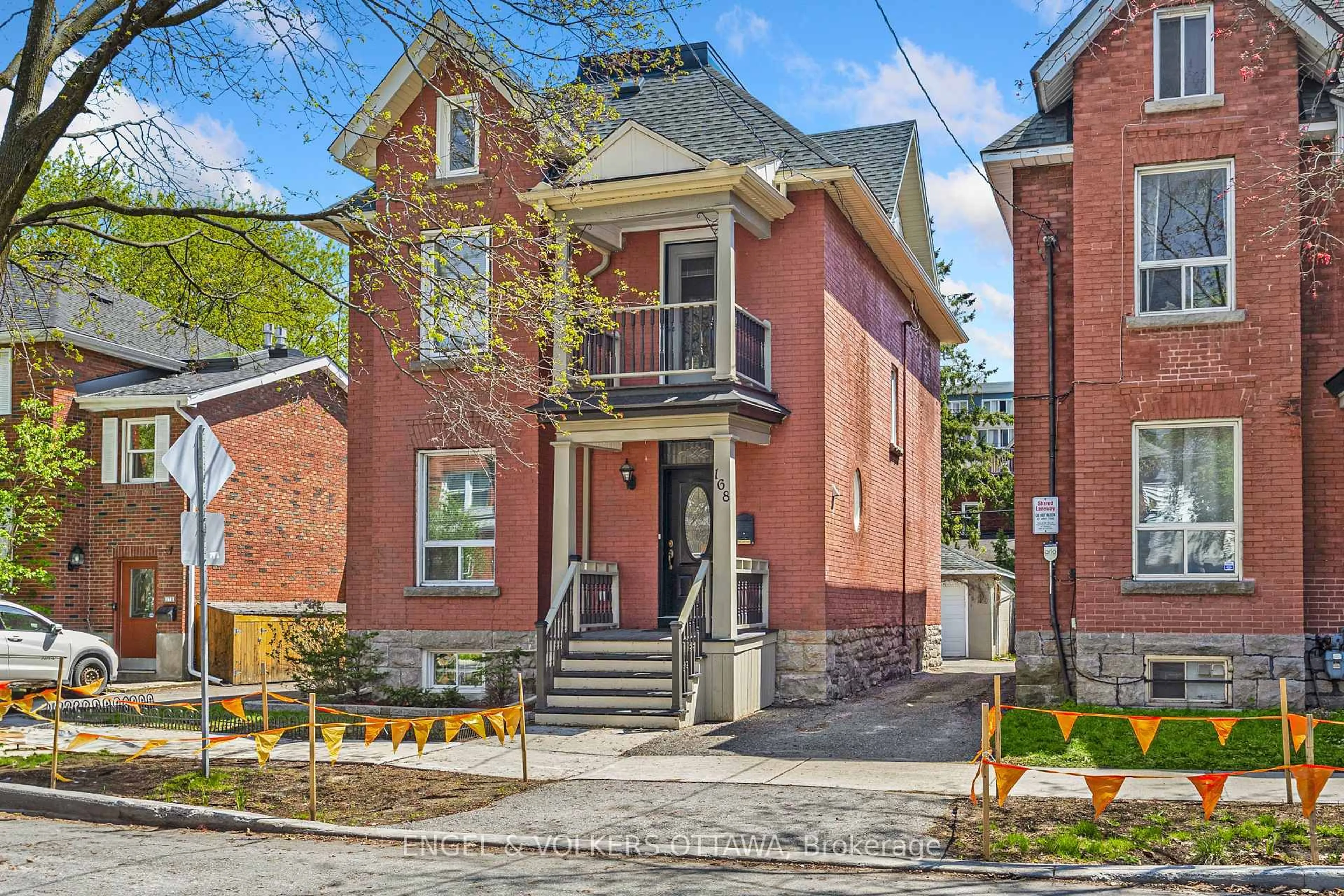 Home with brick exterior material, street for 168 Stewart St, Ottawa Ontario K1N 6J9