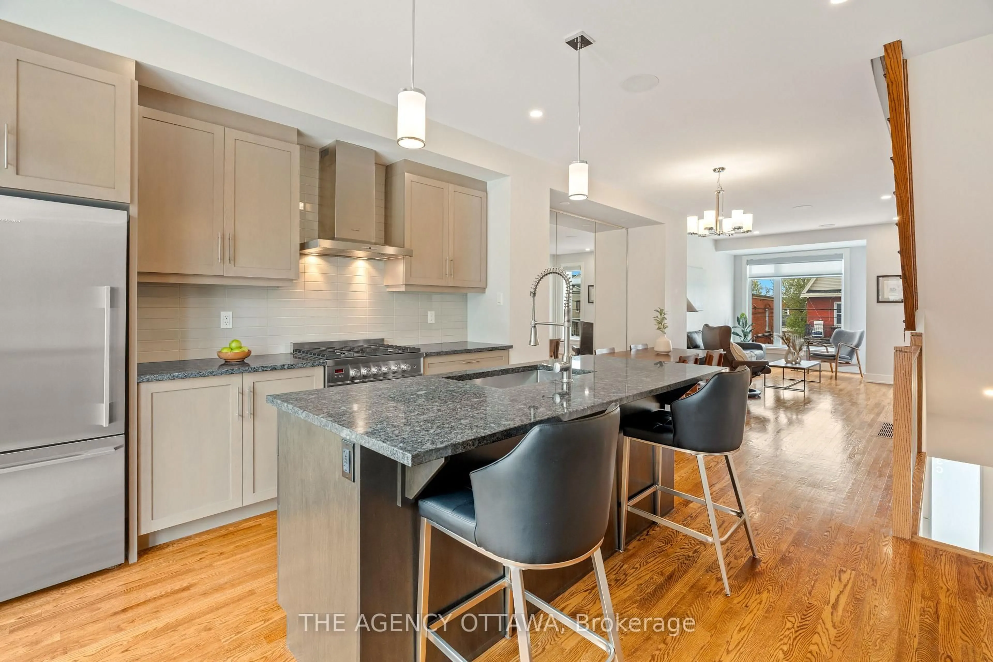 Contemporary kitchen, unknown for 353C Booth St, Ottawa Ontario K1R 7K1