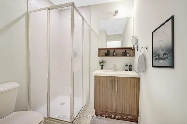 Additional property image - 2750 King St Unit 505