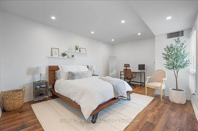 Additional property image - 260 Sheldon Ave Unit 809