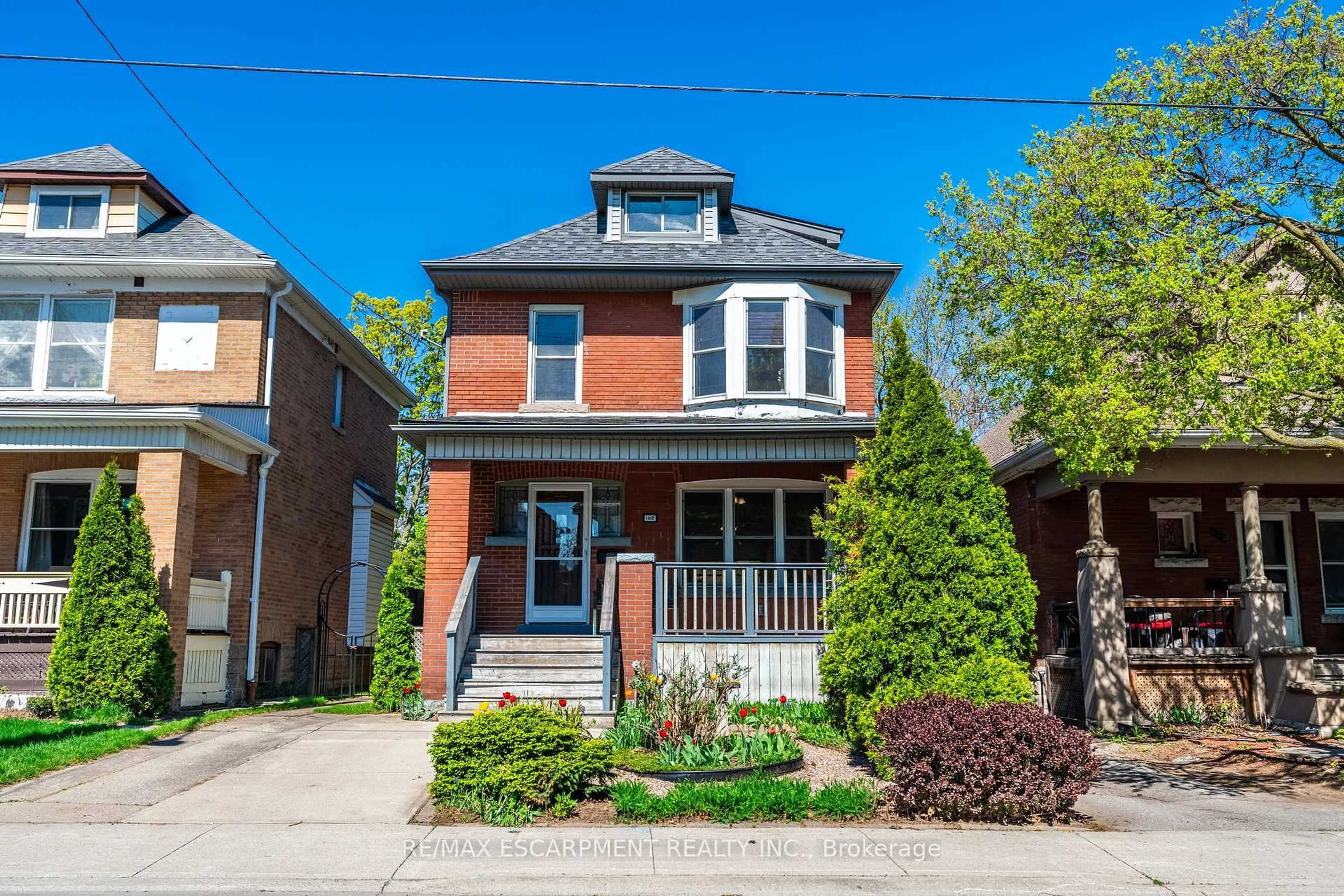Home with brick exterior material, street for 192 Ottawa St, Hamilton Ontario L8K 2E6