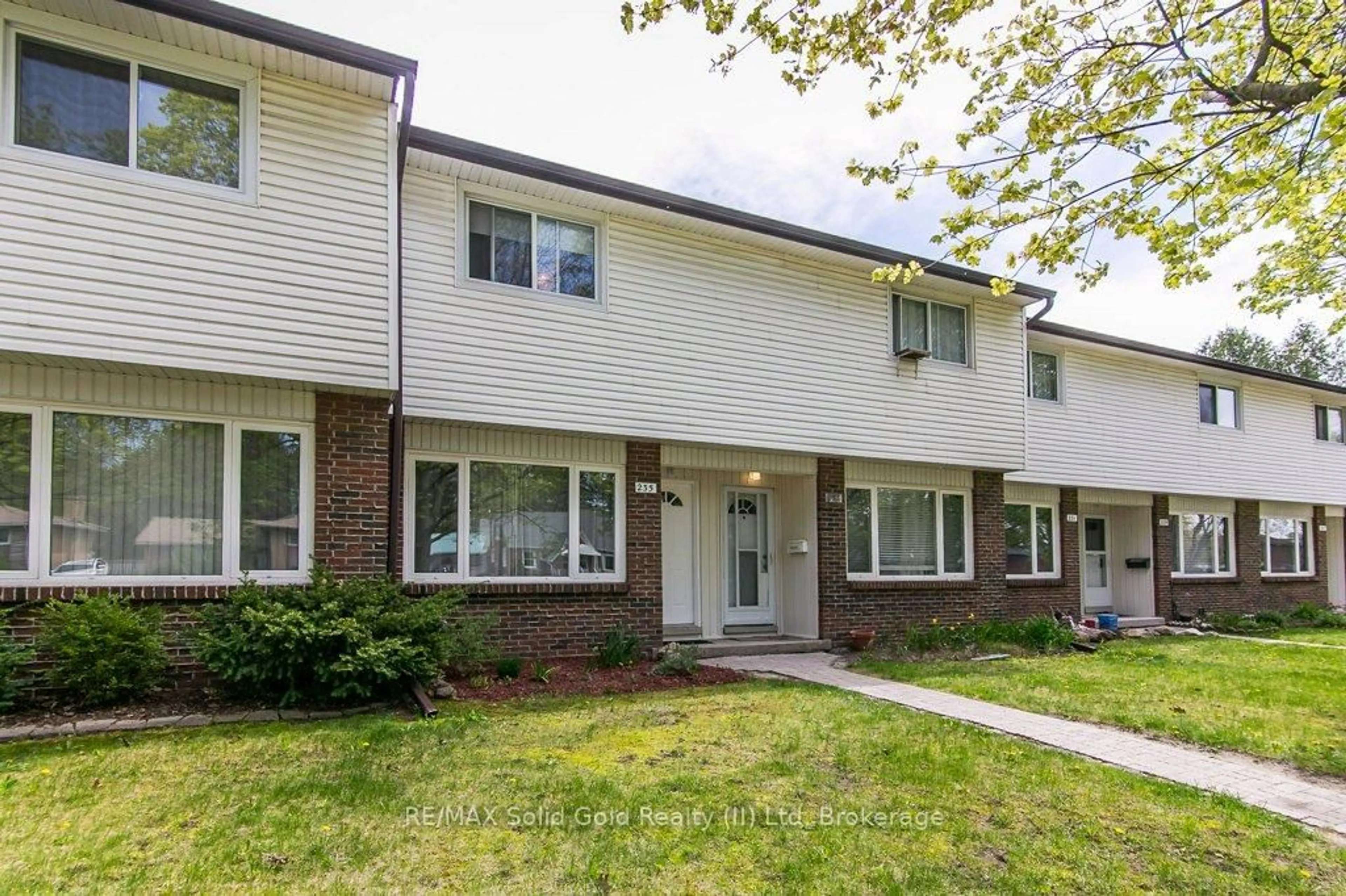 Unknown for 235 Fergus Ave, Kitchener Ontario N2A 2H6