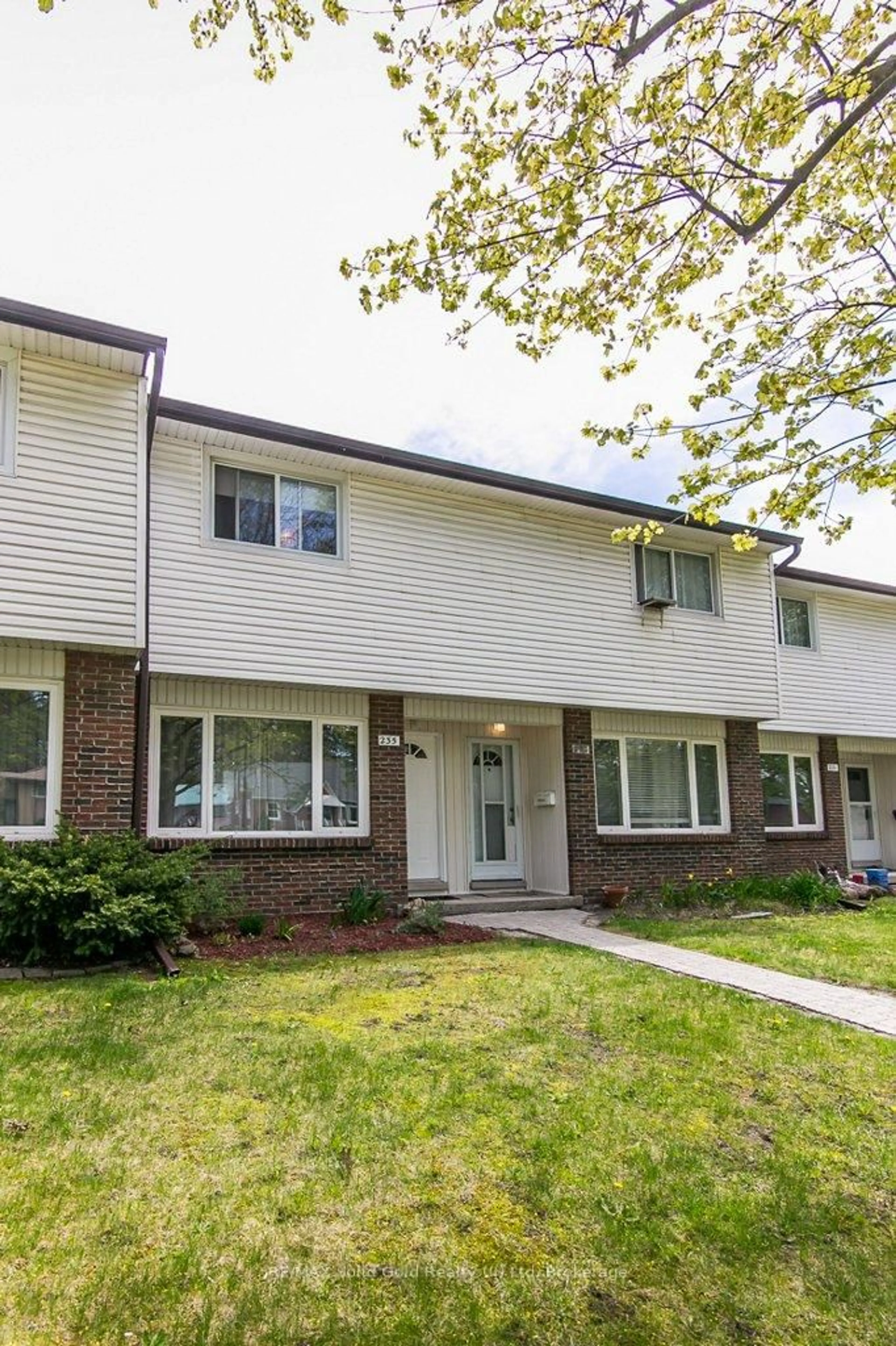 Home with vinyl exterior material, street for 235 Fergus Ave, Kitchener Ontario N2A 2H6