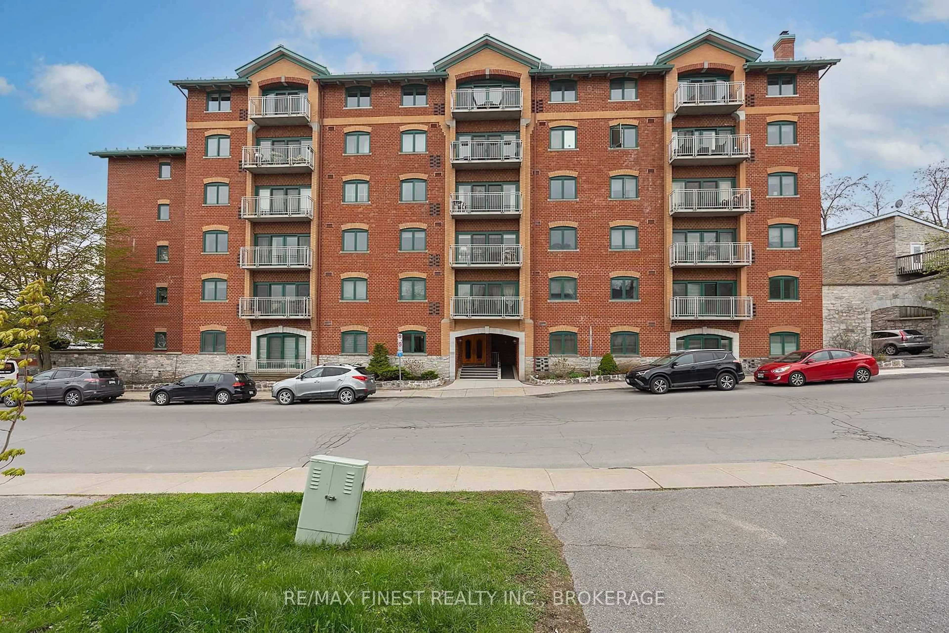 A pic from outside/outdoor area/front of a property/back of a property/a pic from drone, unknown for 2 Bay St #303, Kingston Ontario K7K 6T7