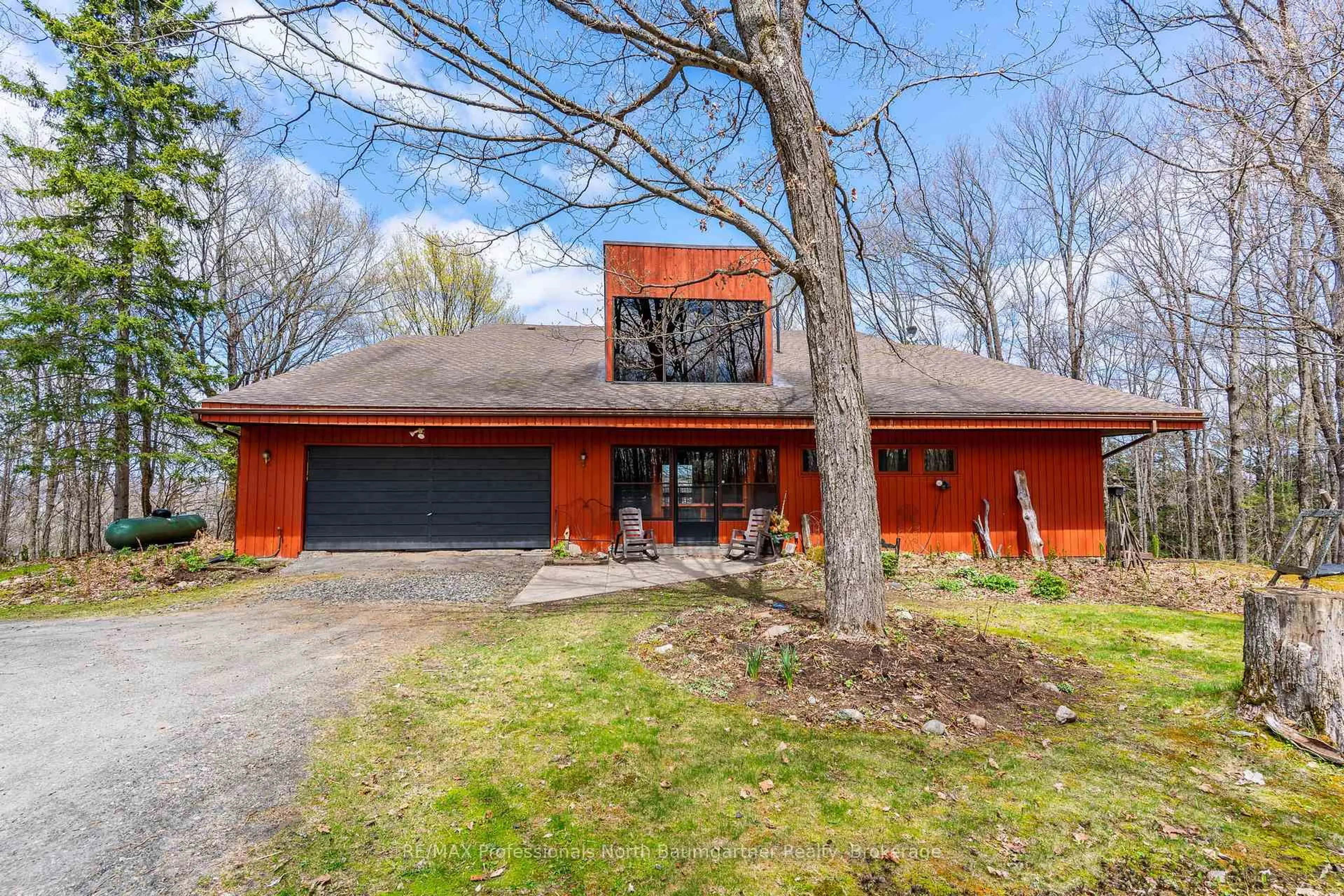 Home with brick exterior material, unknown for 130 Ridgeview Rd, Dysart et al Ontario K0M 1S0