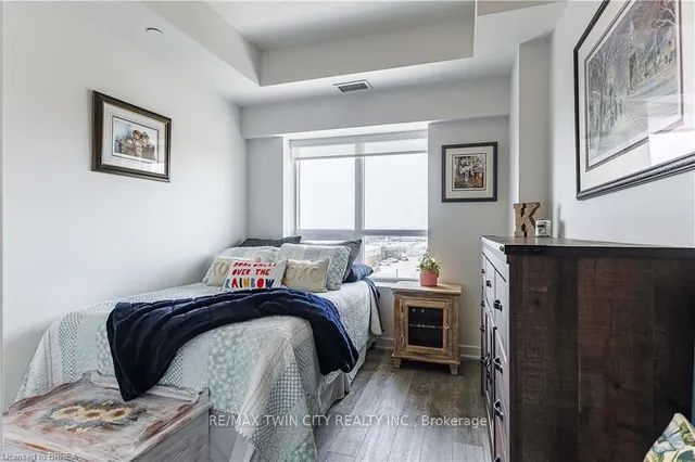 Additional image 18 of 16 Markle Cres Unit 517