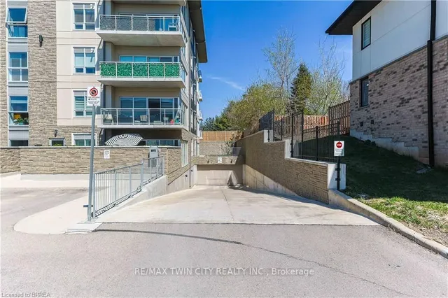 Additional image 2 of 16 Markle Cres Unit 517