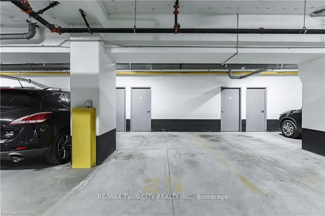Primary image of 16 Markle Cres Unit 517