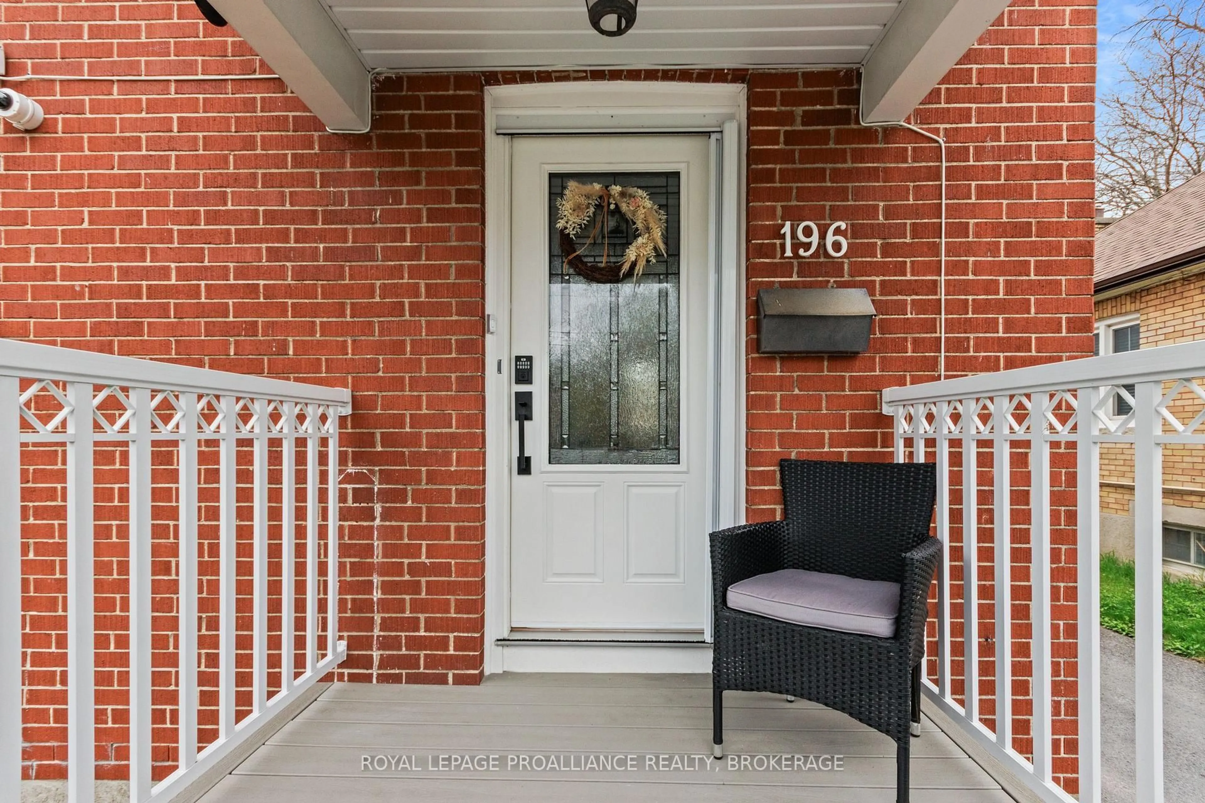 Indoor entryway for 196 Willingdon Ave, Kingston Ontario K7L 4H8