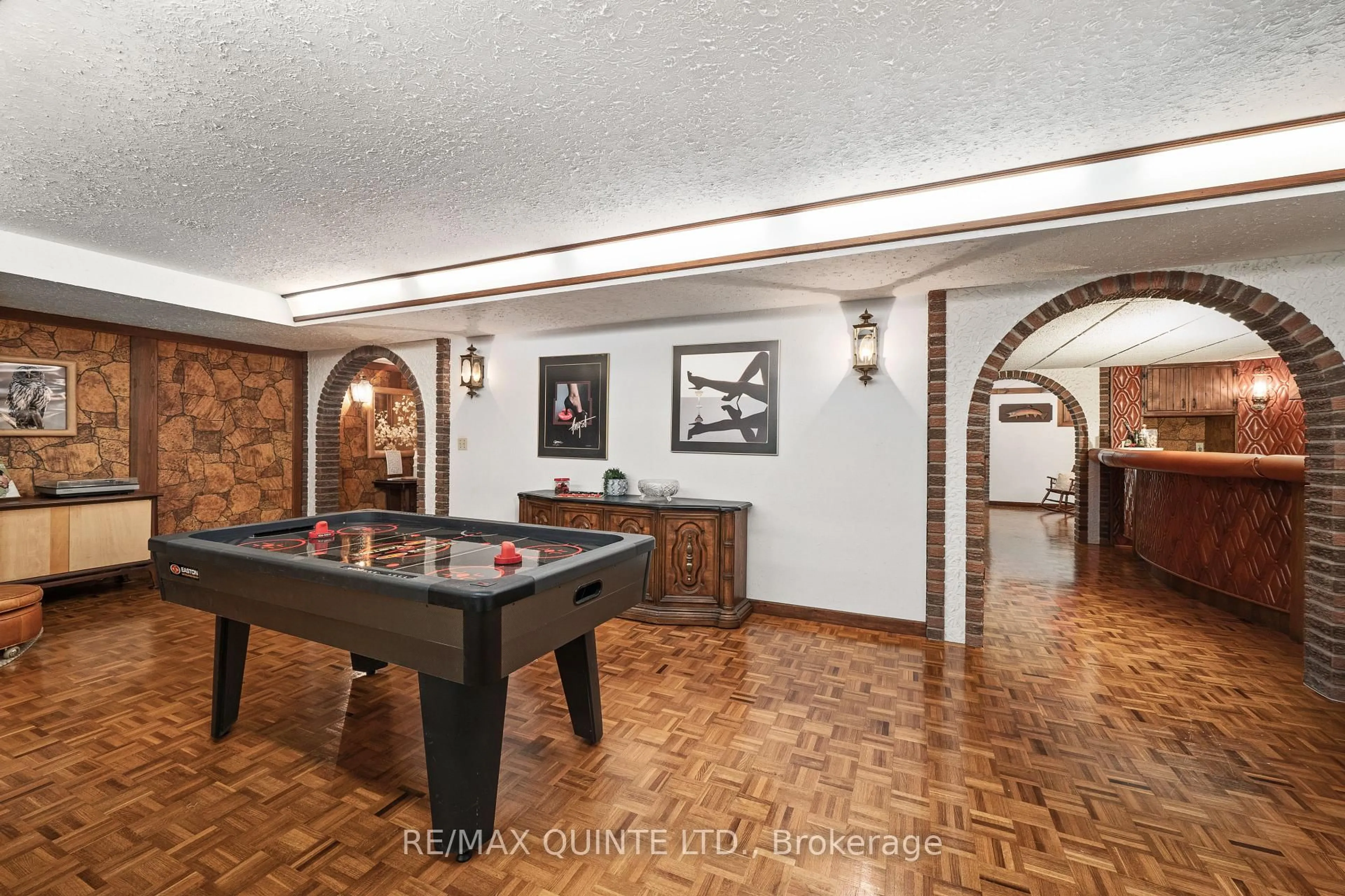 Unknown for 1386 Wallbridge-Loyalist Rd, Belleville Ontario K8N 4Z5
