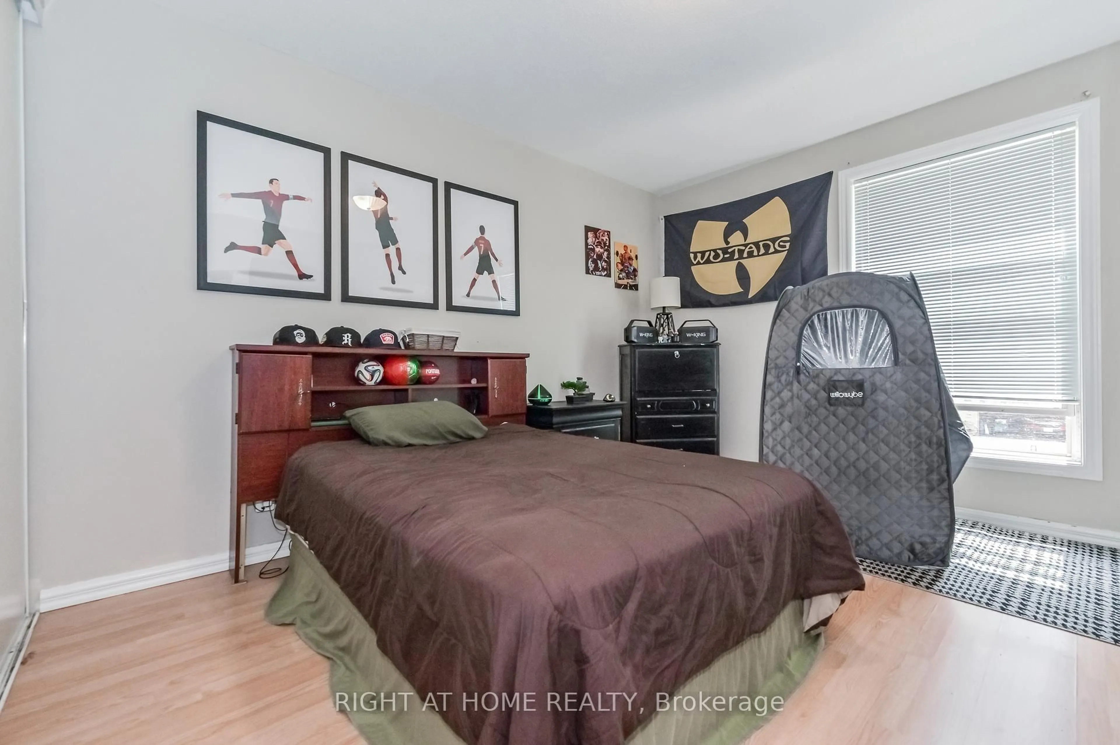 A pic of a room for 213 Main St, Minto Ontario N0G 2P0