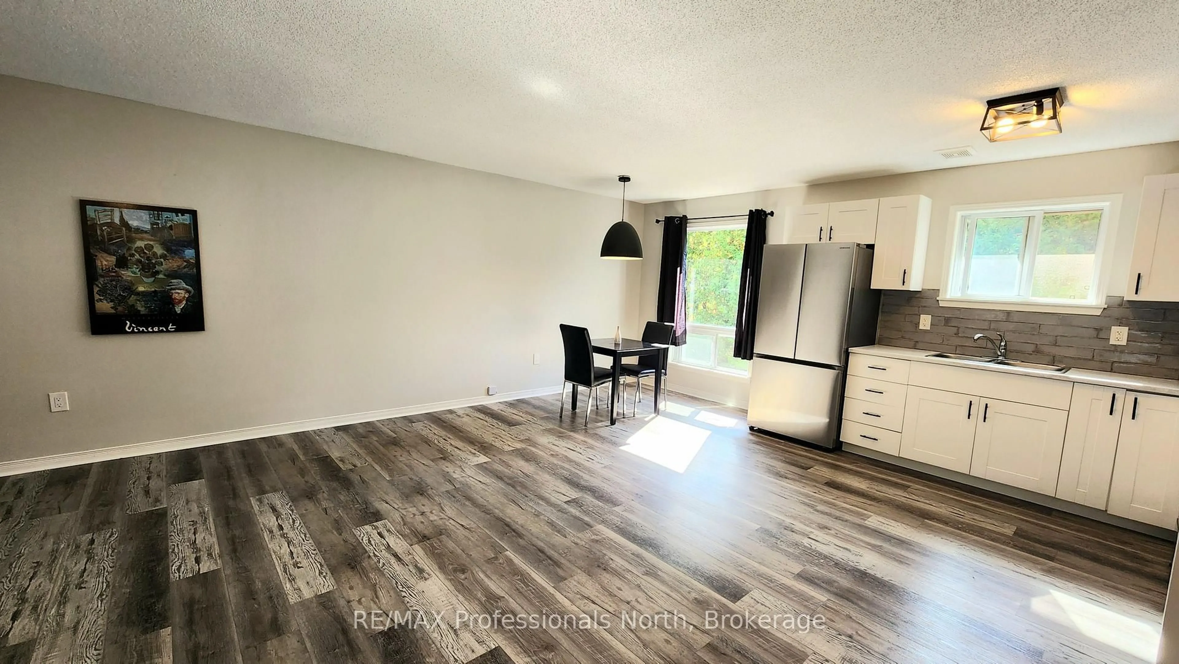 A pic of a room for 200 Pine St #33, Bracebridge Ontario P1L 2H9