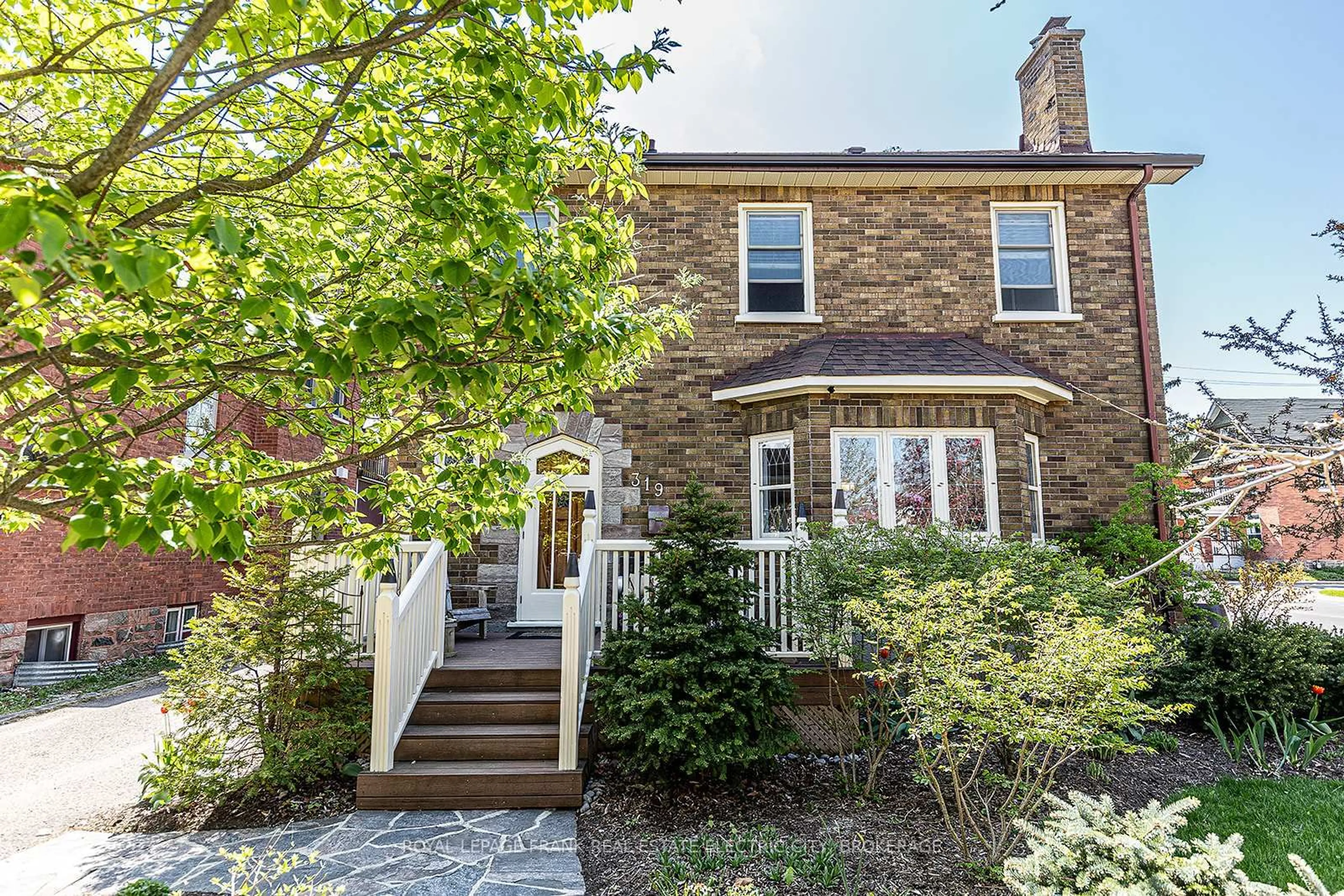 Home with brick exterior material, street for 319 Pearl Ave, Peterborough Central Ontario K9J 5G4