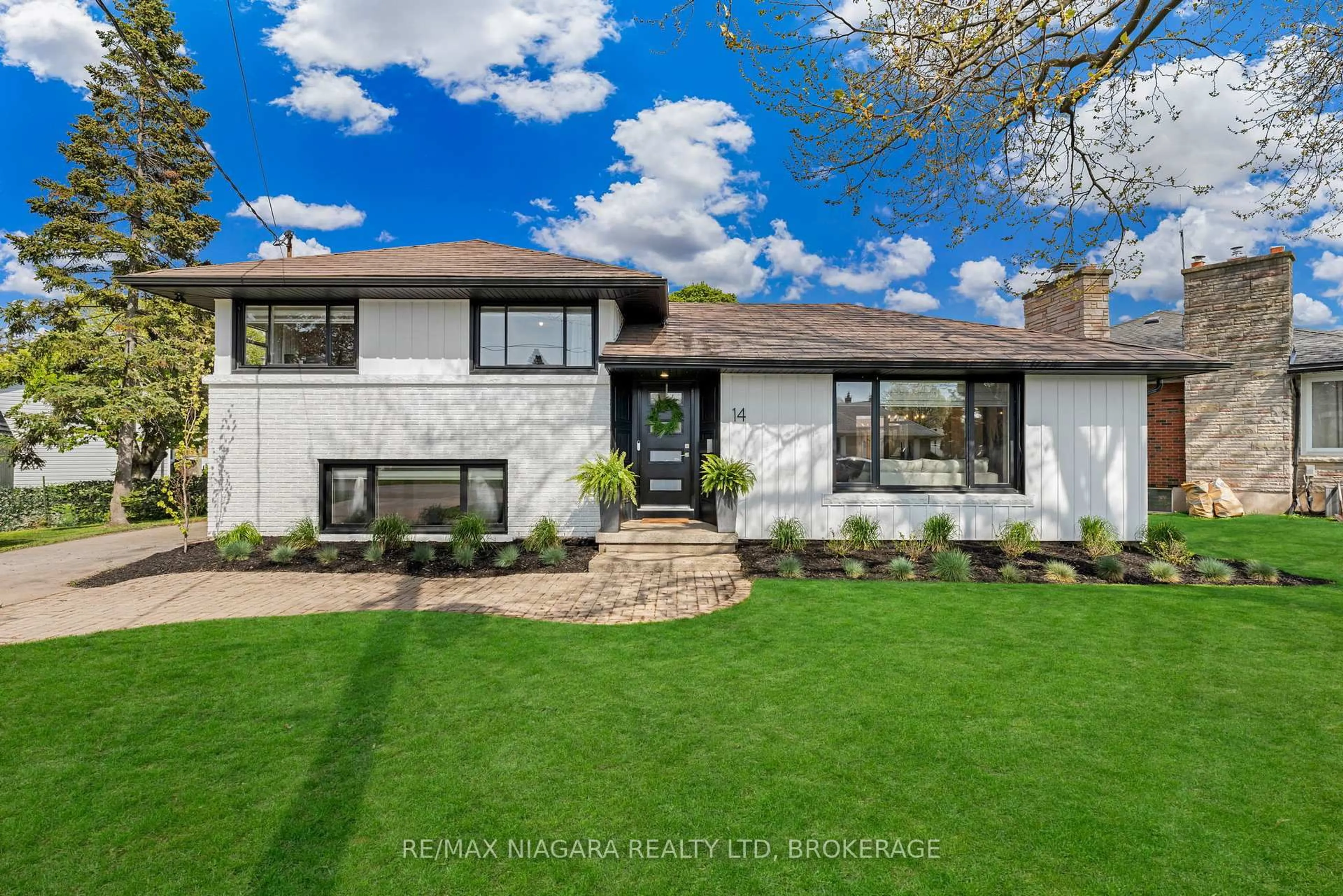 Home with brick exterior material, street for 14 Mackie St, St. Catharines Ontario L2N 5N5