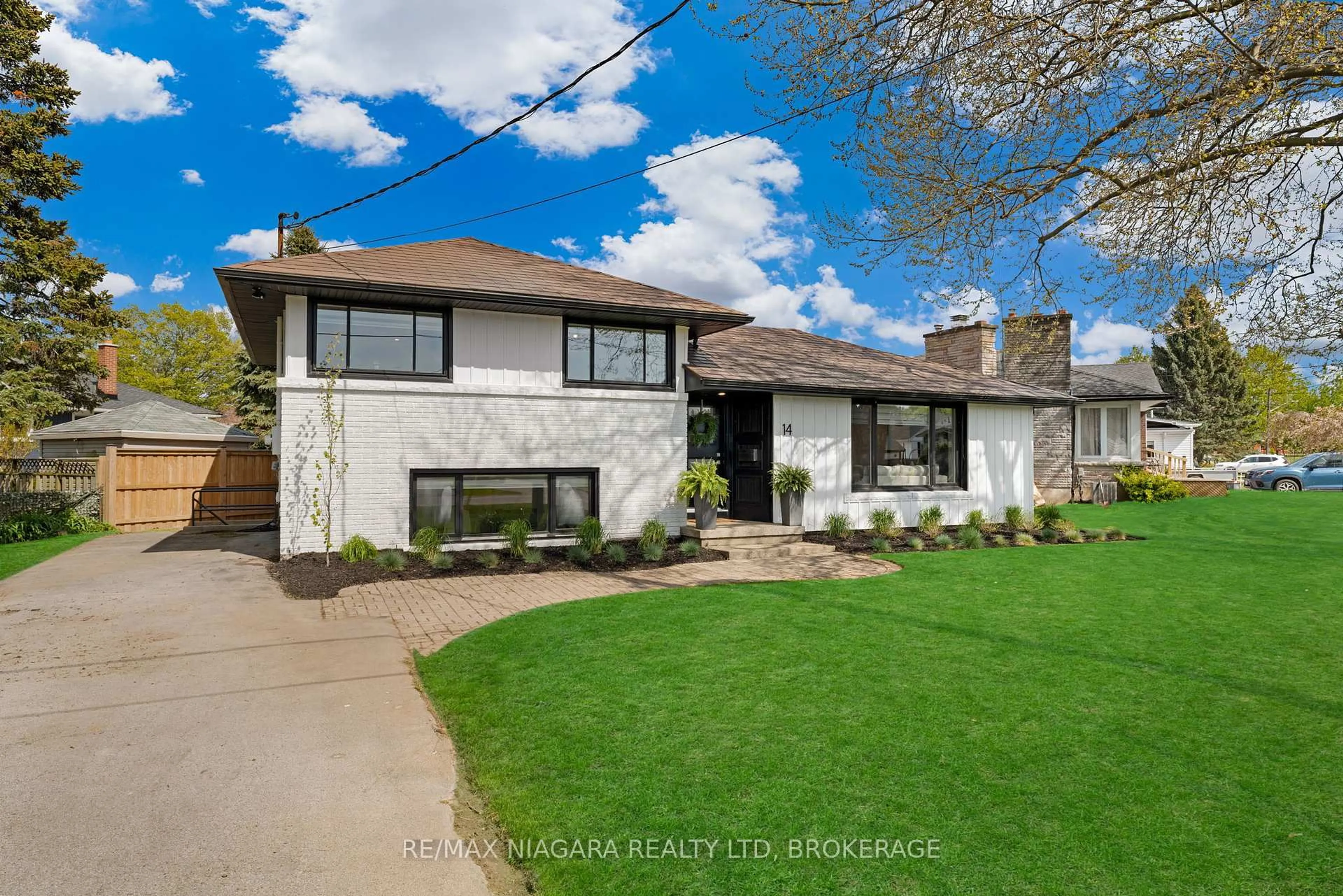 Unknown for 14 Mackie St, St. Catharines Ontario L2N 5N5
