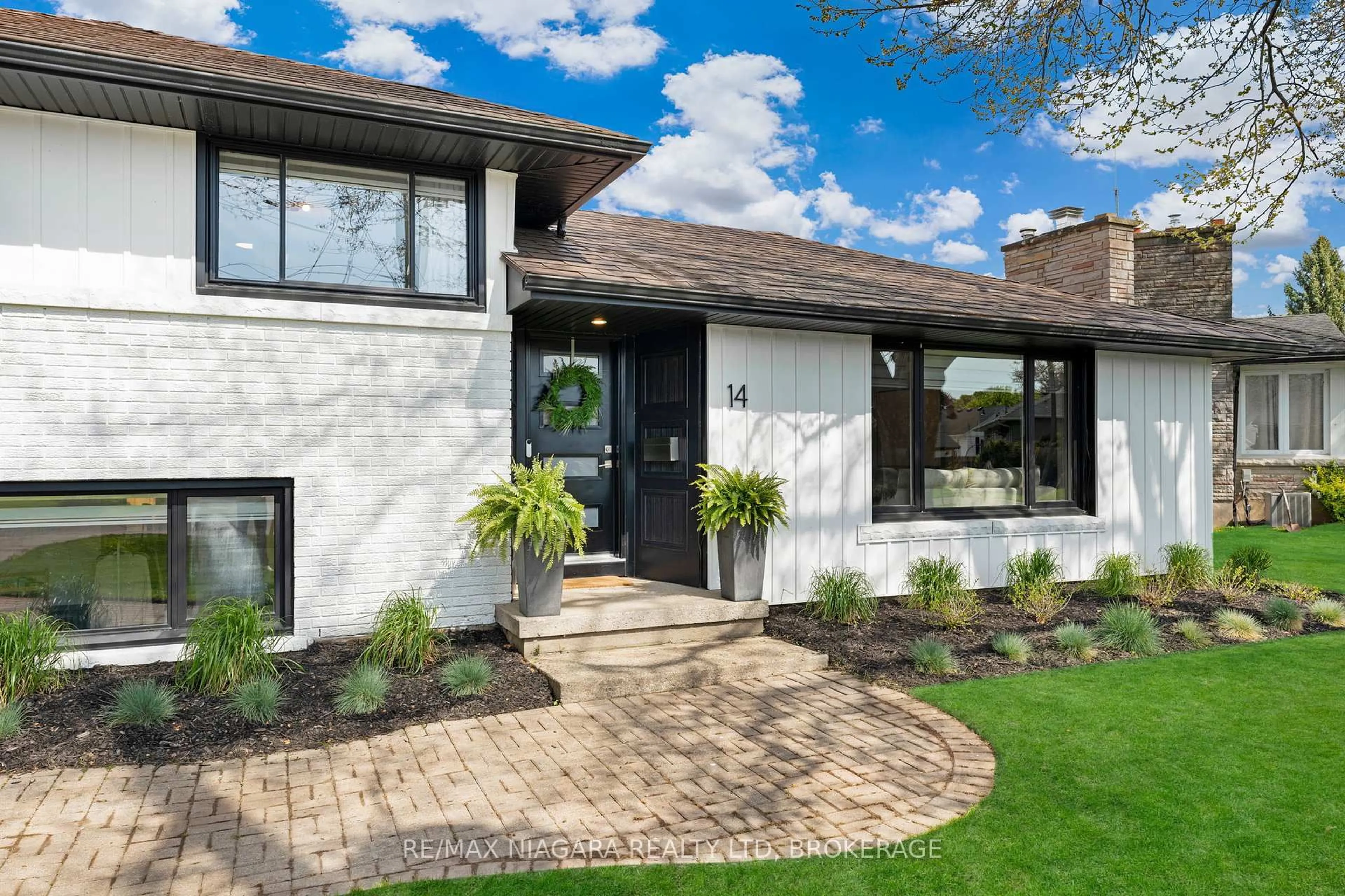 Home with brick exterior material, street for 14 Mackie St, St. Catharines Ontario L2N 5N5