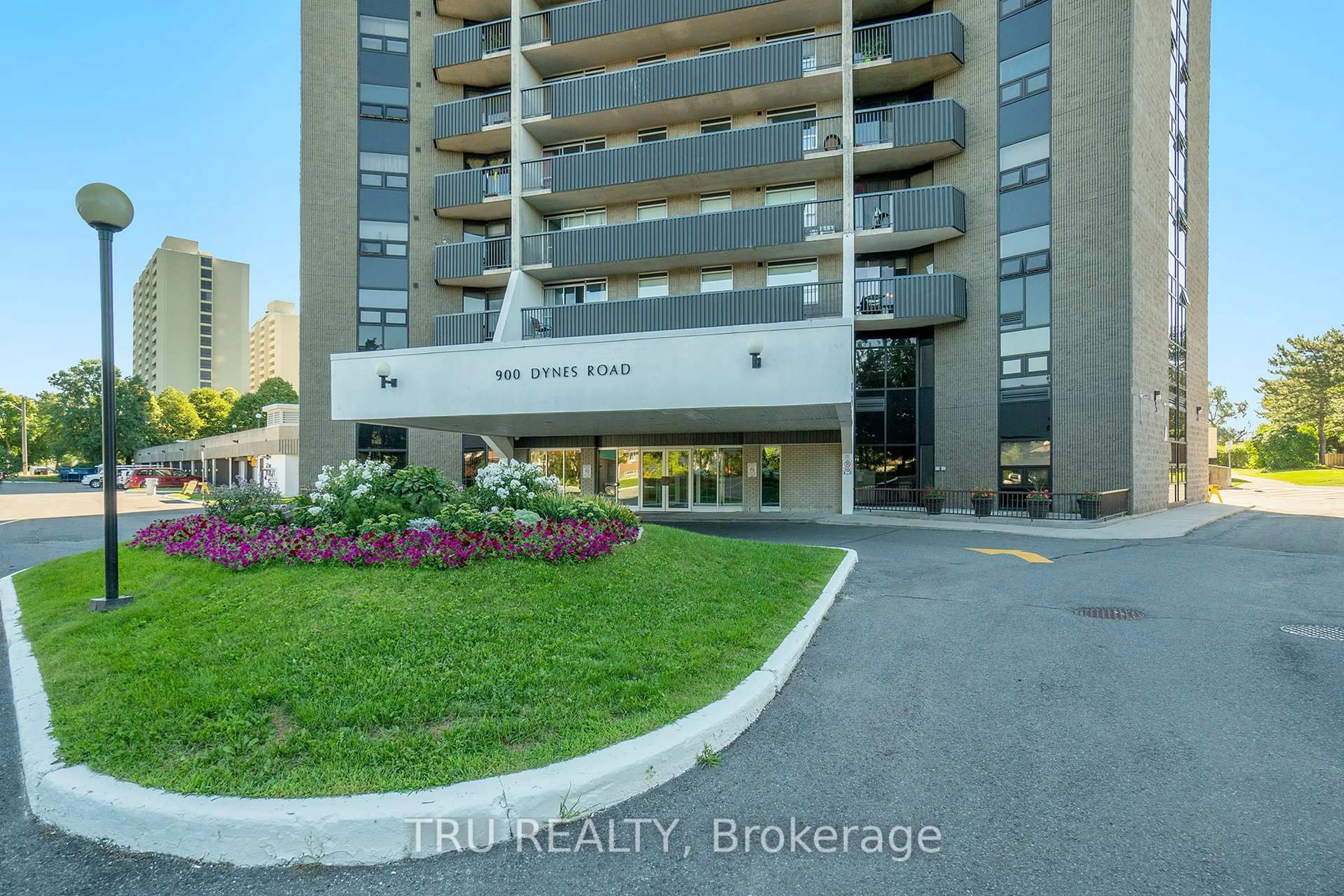 Unknown for 900 Dynes Rd #PH8, Ottawa Ontario K2C 3L6