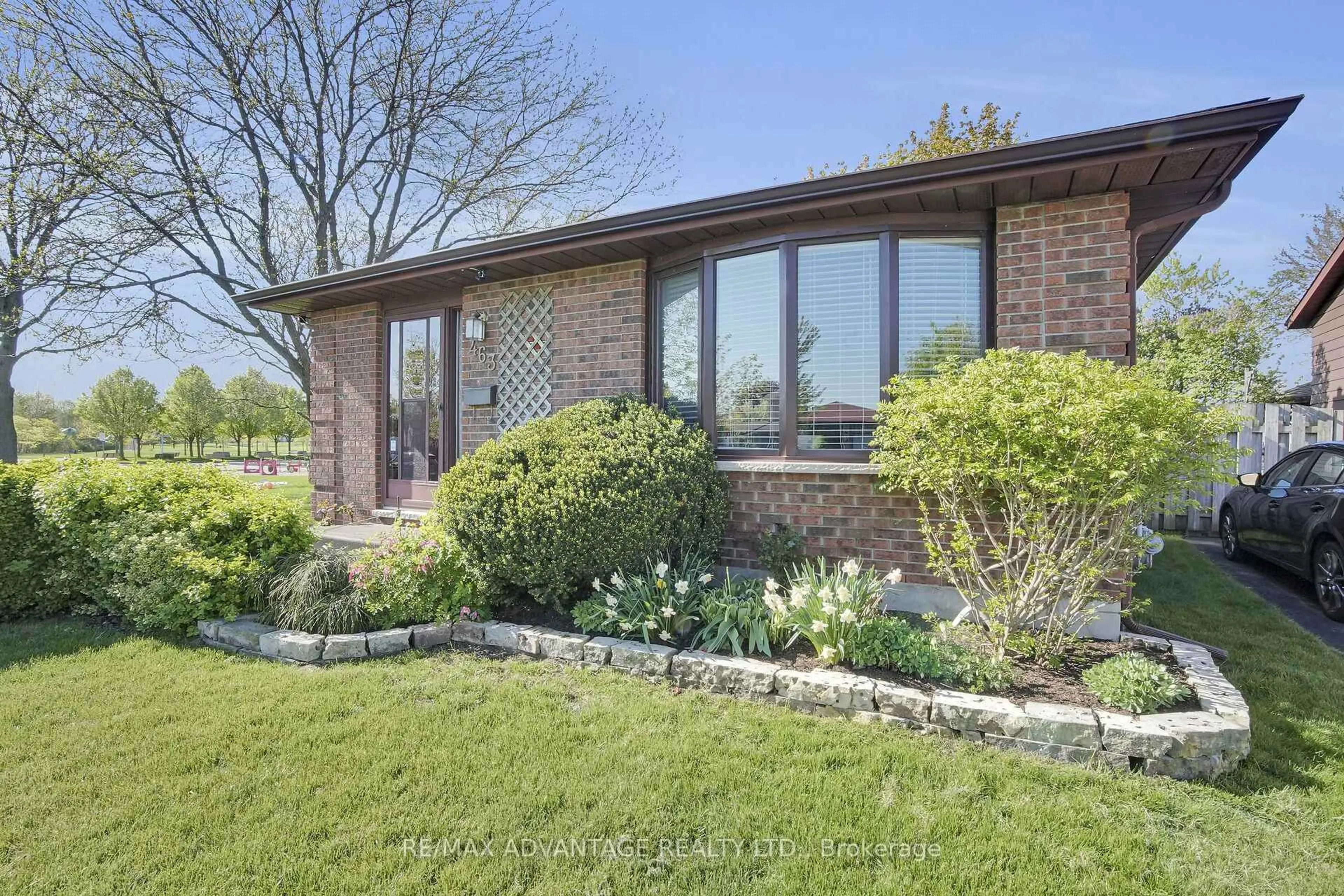 Home with brick exterior material, unknown for 463 Barker St, London East Ontario N5Y 5B2