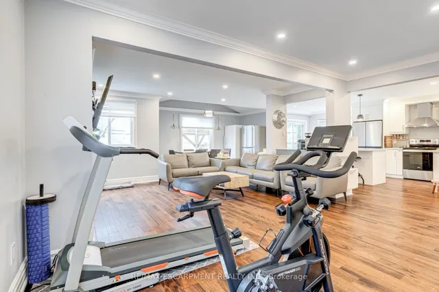 Additional property image - 7 Magenta Crt
