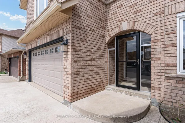 Additional property image - 7 Magenta Crt