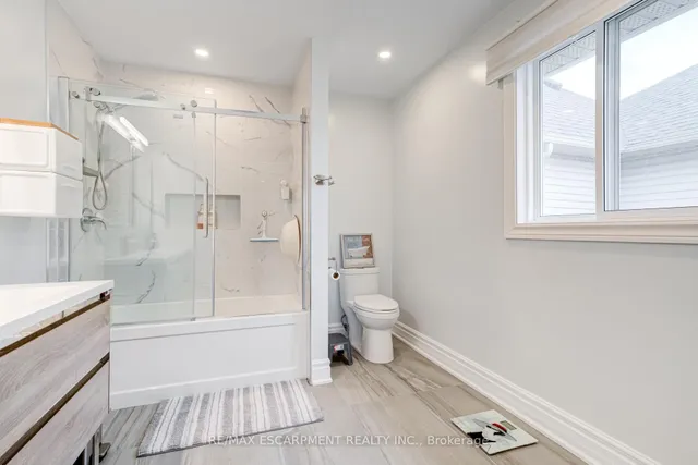 Additional property image - 7 Magenta Crt
