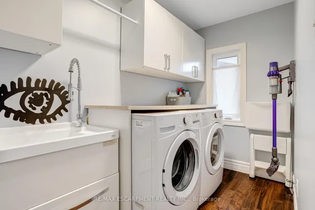 Additional property image - 7 Magenta Crt