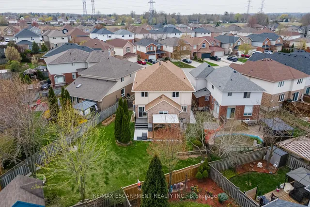Additional property image - 7 Magenta Crt