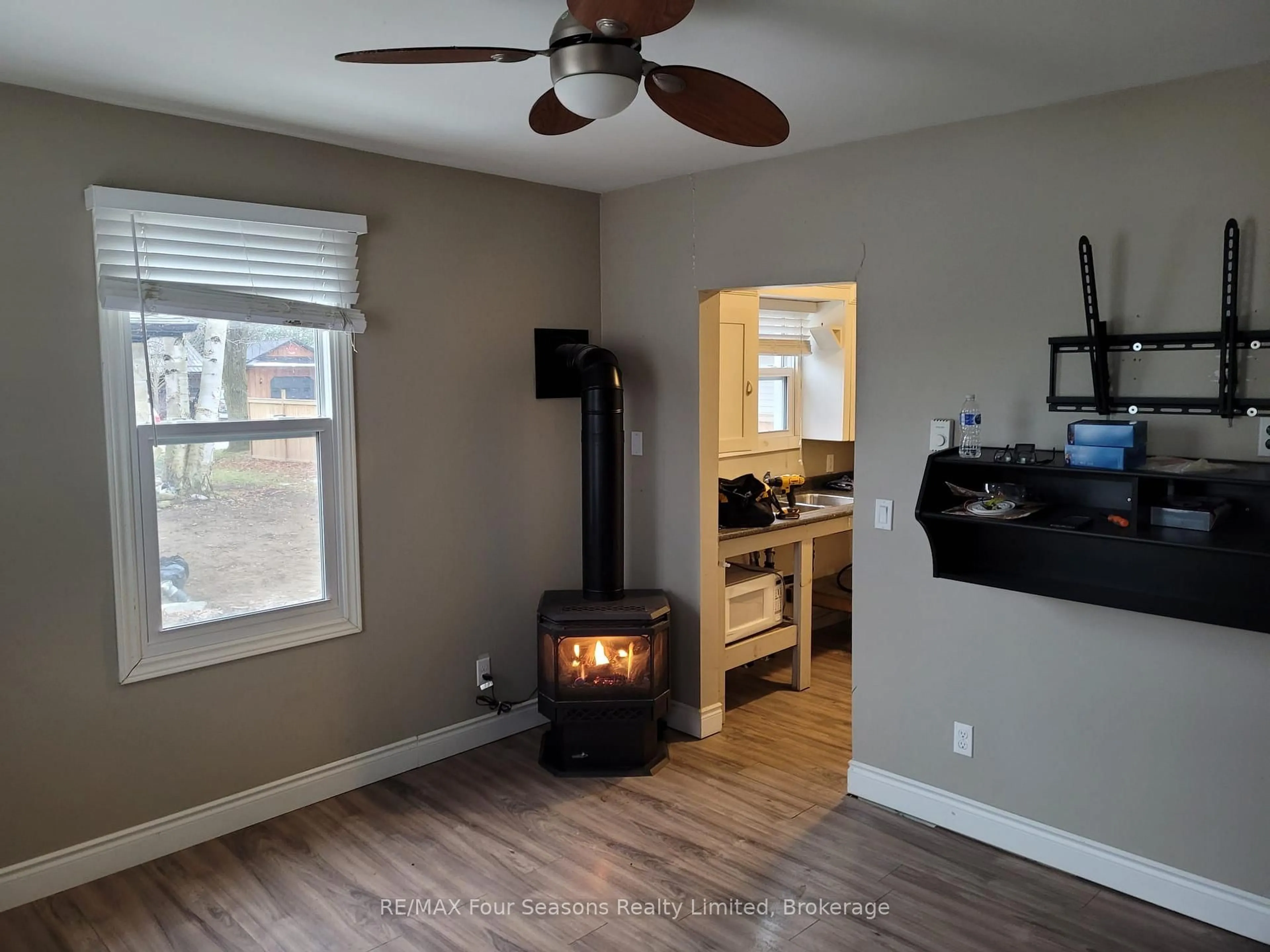 A pic of a room for 557 Catherine St, Saugeen Shores Ontario N0H 2C1