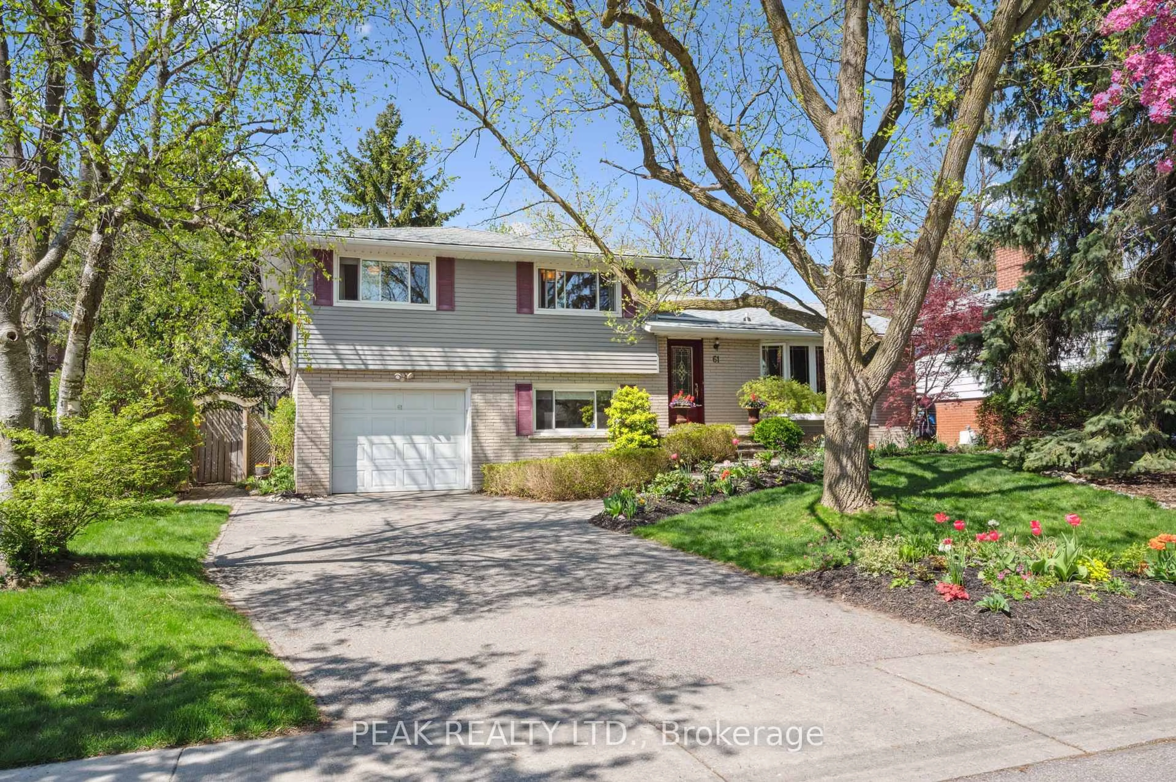 Unknown for 61 Larkspur Cres, Kitchener Ontario N2M 4W8