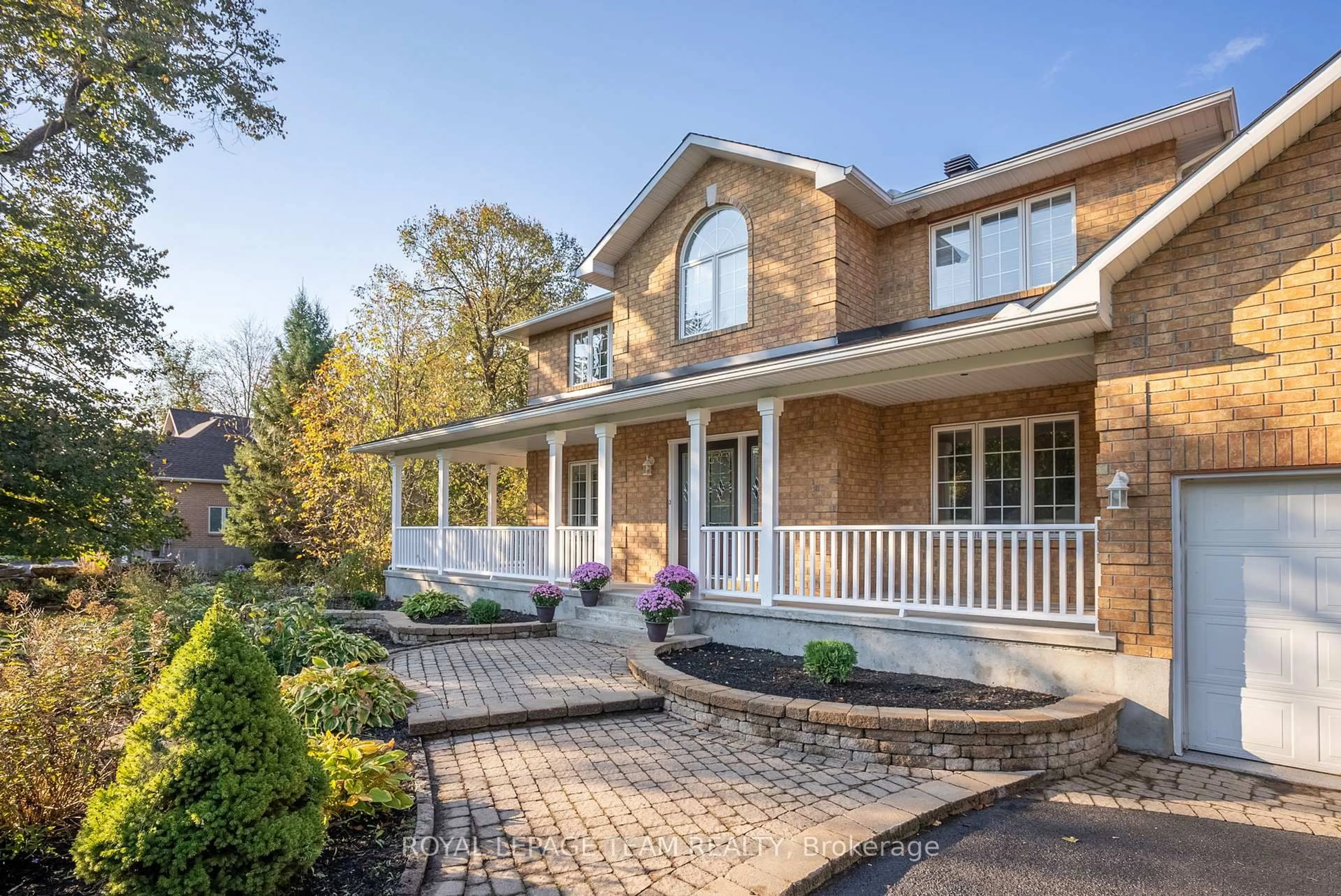 Home with brick exterior material, street for 1306 Fox Valley Rd, Ottawa Ontario K4P 1E7