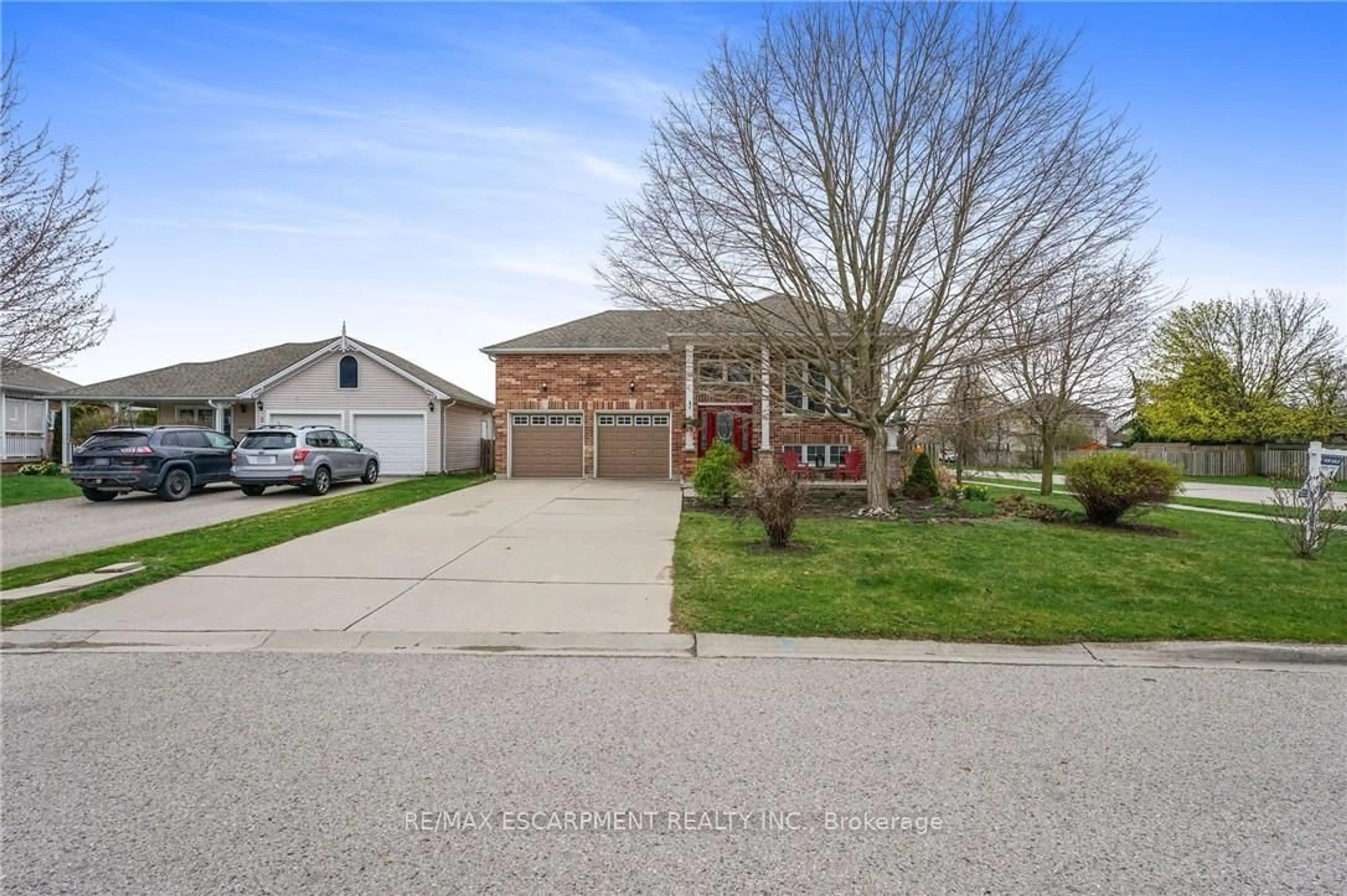 Home with brick exterior material, street for 1 Beynon Crt, Ingersoll Ontario N5C 4G3